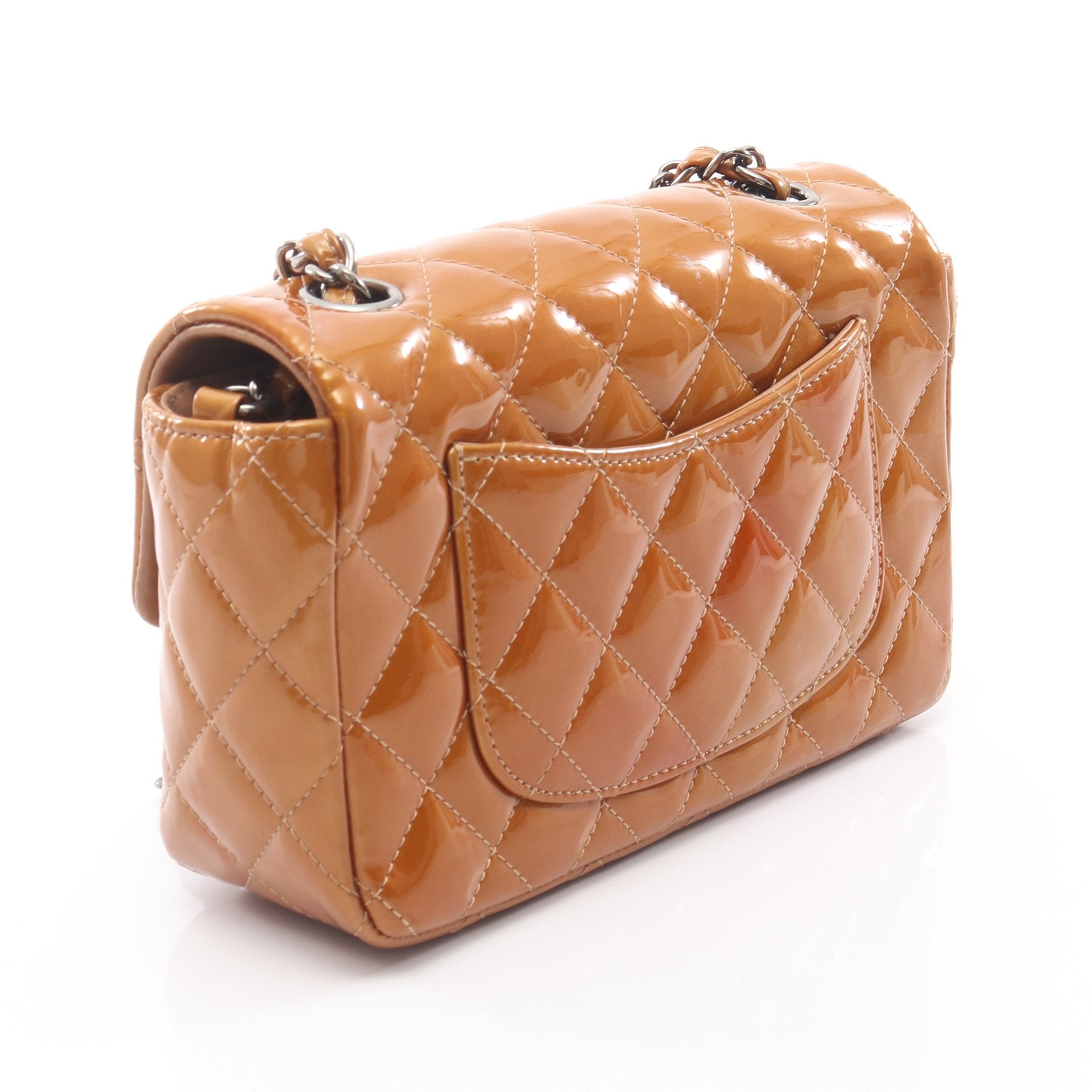 ミニマトラッセ20 チェーンショルダーバッグ エナメルレザー ライト