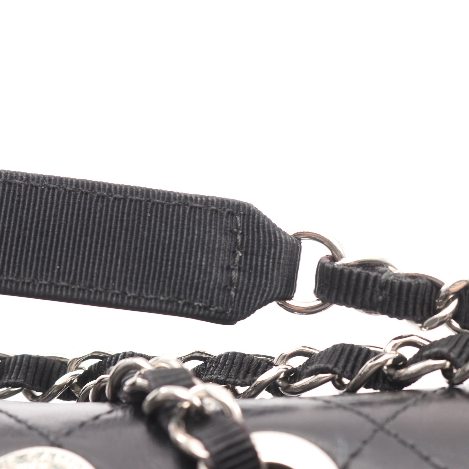 マトラッセ Wチェーンショルダーバッグ レザー ブラック シルバー金具 シャネル バッグ CHANEL