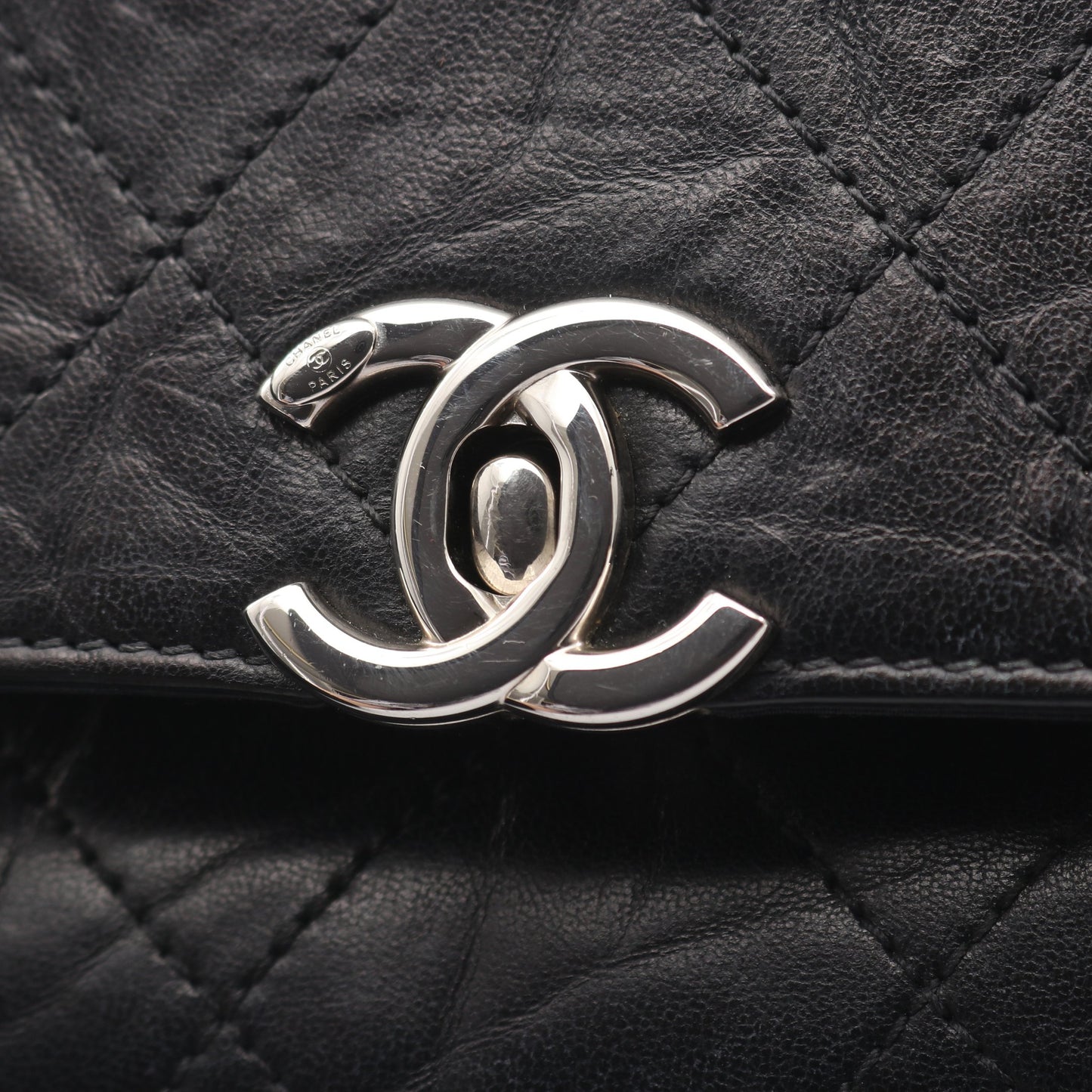 マトラッセ Wチェーンショルダーバッグ レザー ブラック シルバー金具 シャネル バッグ CHANEL