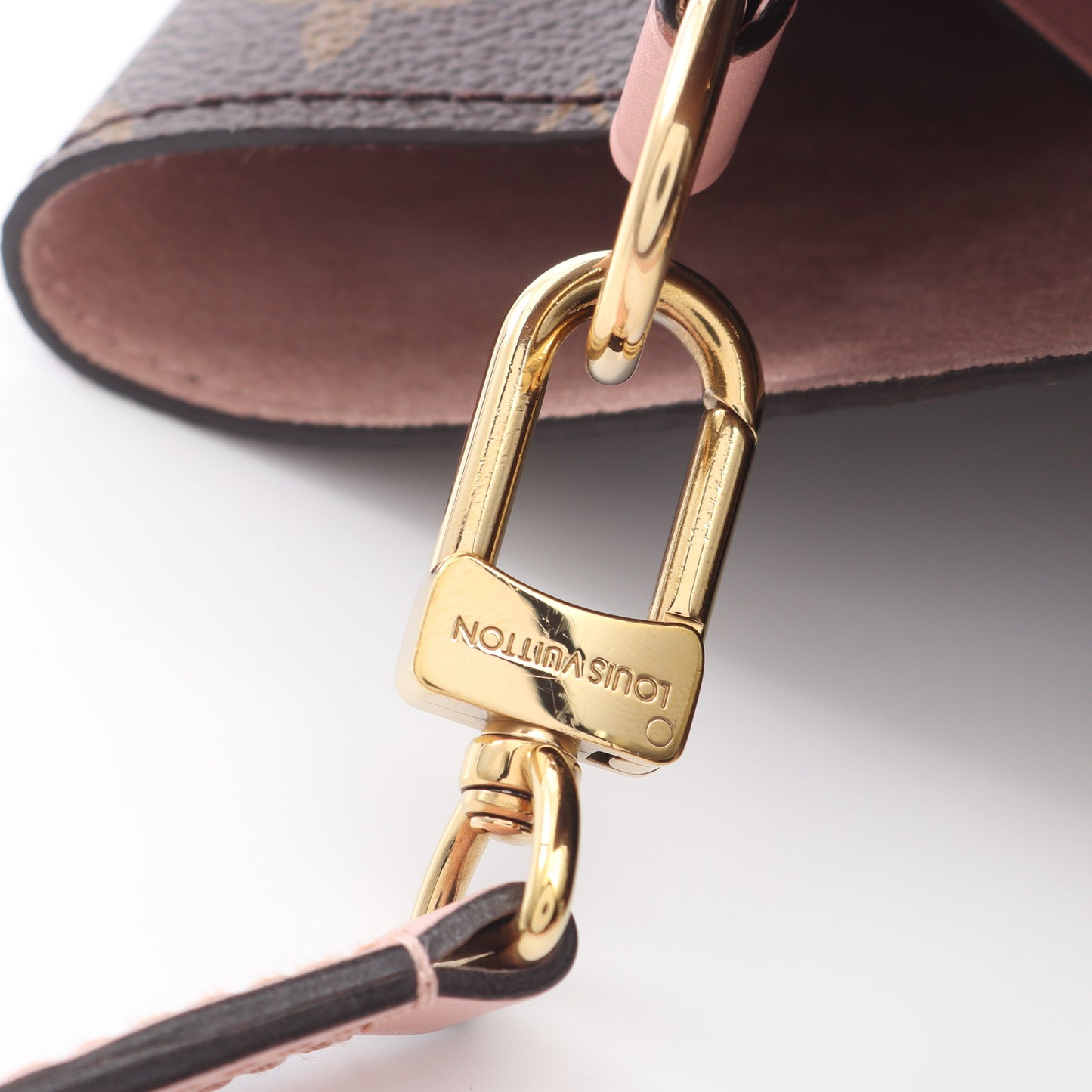ネオノエ モノグラム ローズプードル ショルダーバッグ PVC レザー ブラウン ライトピンク ルイヴィトン バッグ LOUIS VUITTON