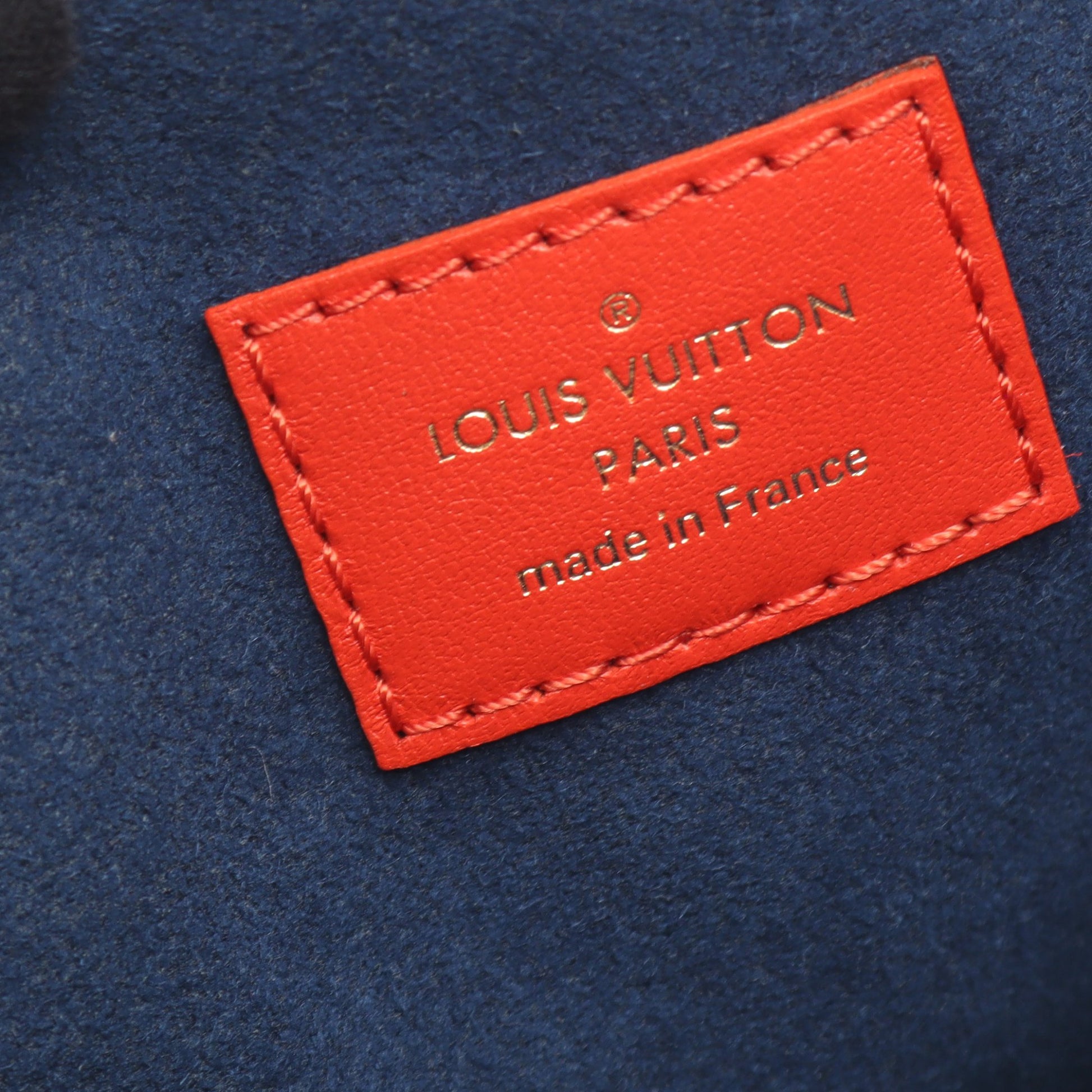 クッサンPM モノグラムエンボス ルージュ チェーンショルダーバッグ レザー レッド 2WAY ルイヴィトン バッグ LOUIS VUITTON