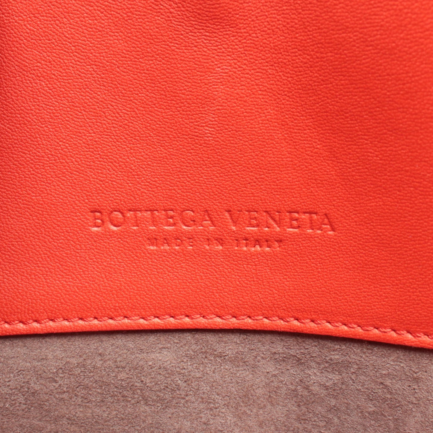 イントレチャート ハンドバッグ トートバッグ レザー オレンジレッド ボッテガヴェネタ バッグ BOTTEGA VENETA