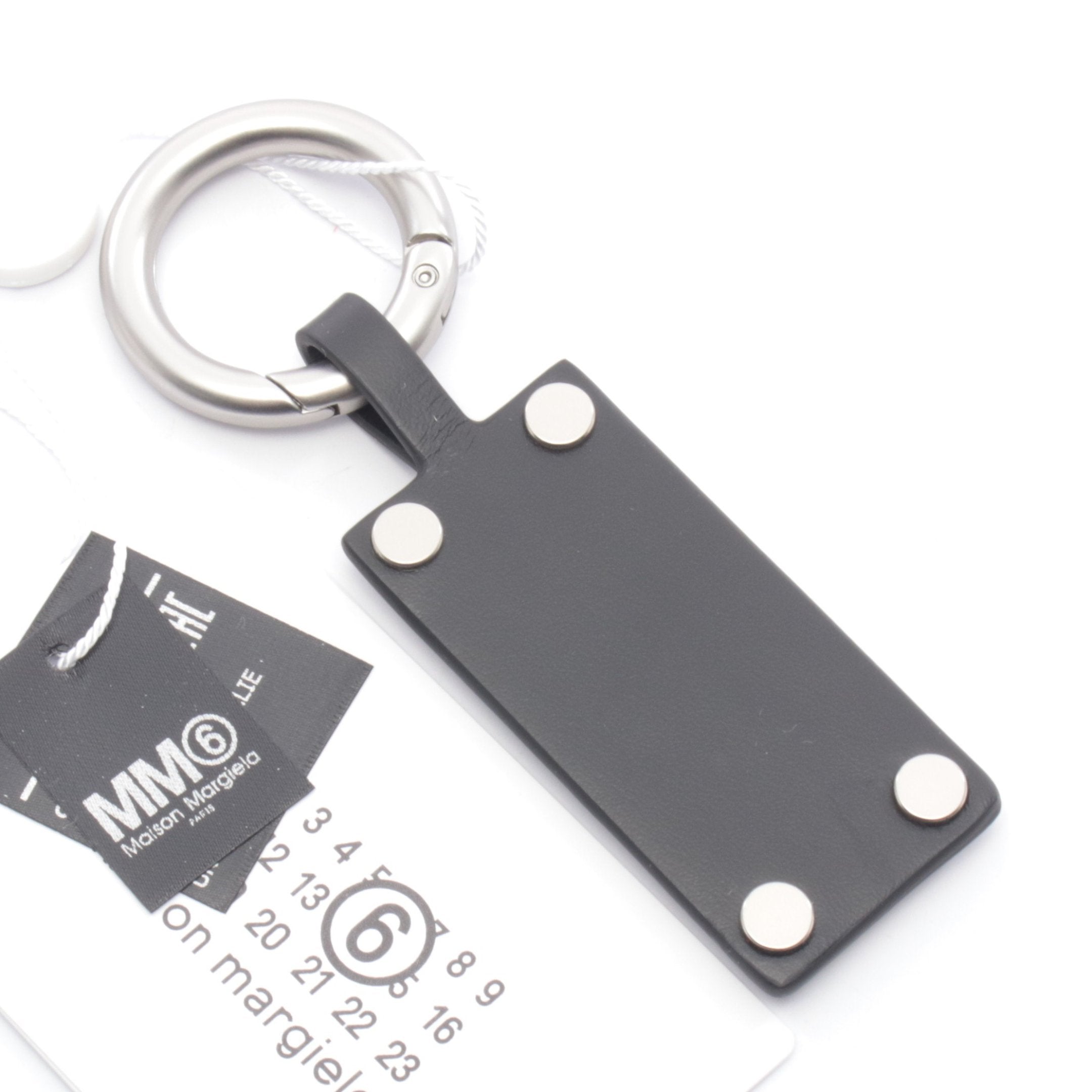 ニューメリック タグ バッグチャーム キーホルダー レザー シルバー