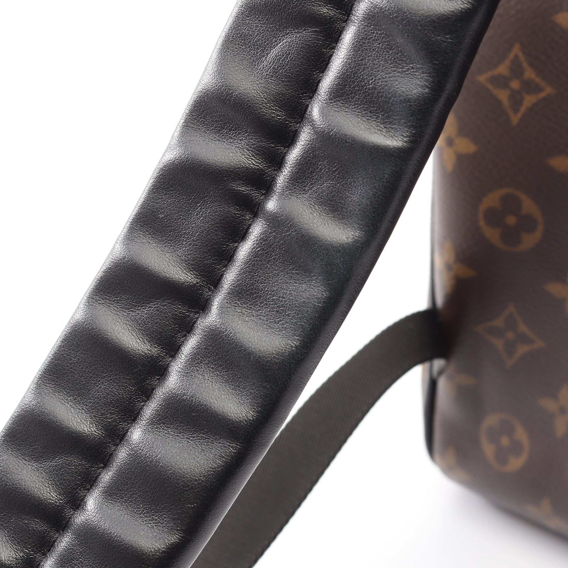 ジョッシュ NV モノグラムマカサー バックパック リュックサック PVC レザー ブラウン ブラック ルイヴィトン バッグ LOUIS VUITTON