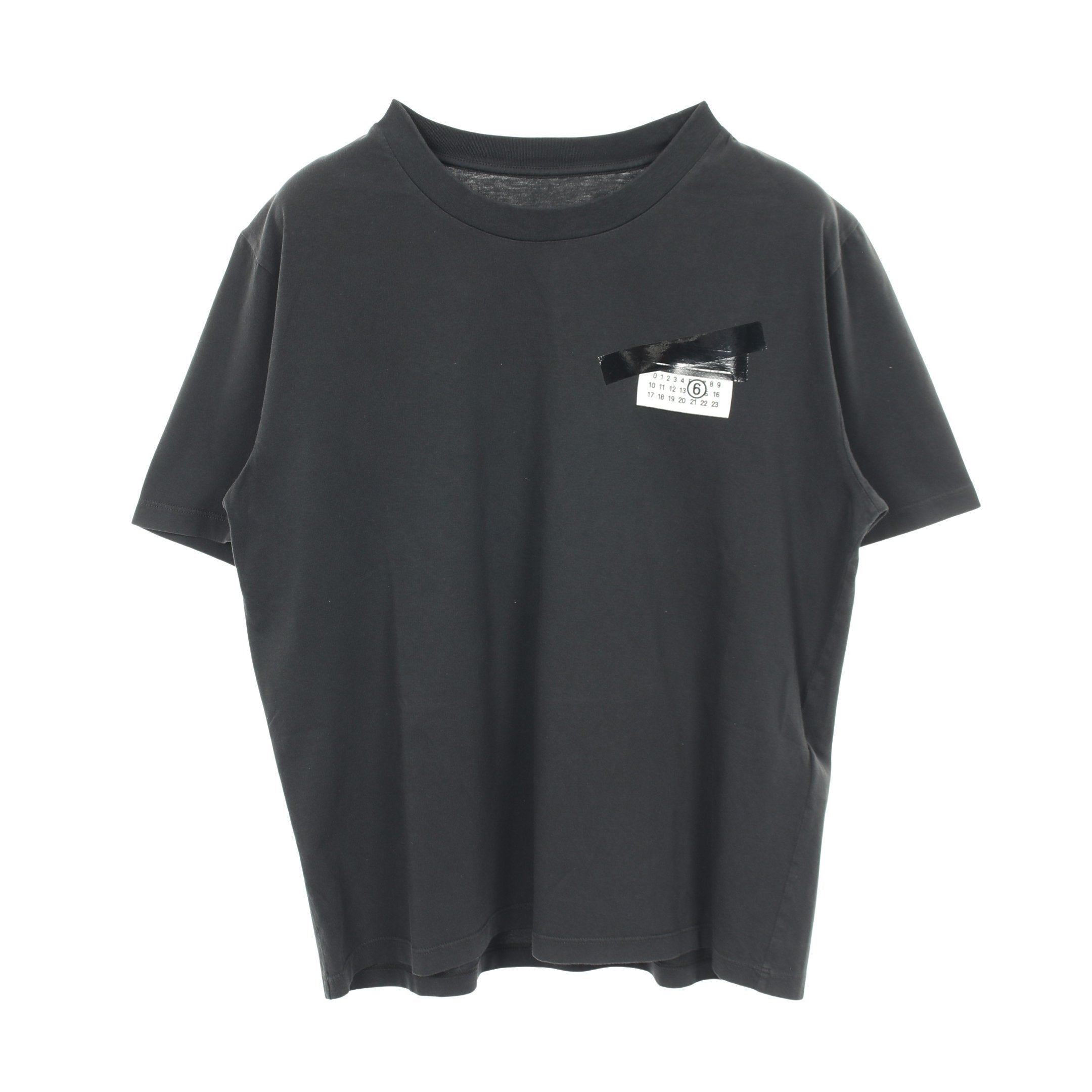 エムエムシックス MM6 テープドラベル ナンバリングロゴ 半袖Tシャツ 衣料品 トップス コットン レディース ブラック系 S62GD0210M20115900M 【新品】 テープドラベル ナンバリングロゴ 半袖Tシャツ コットン ブラック