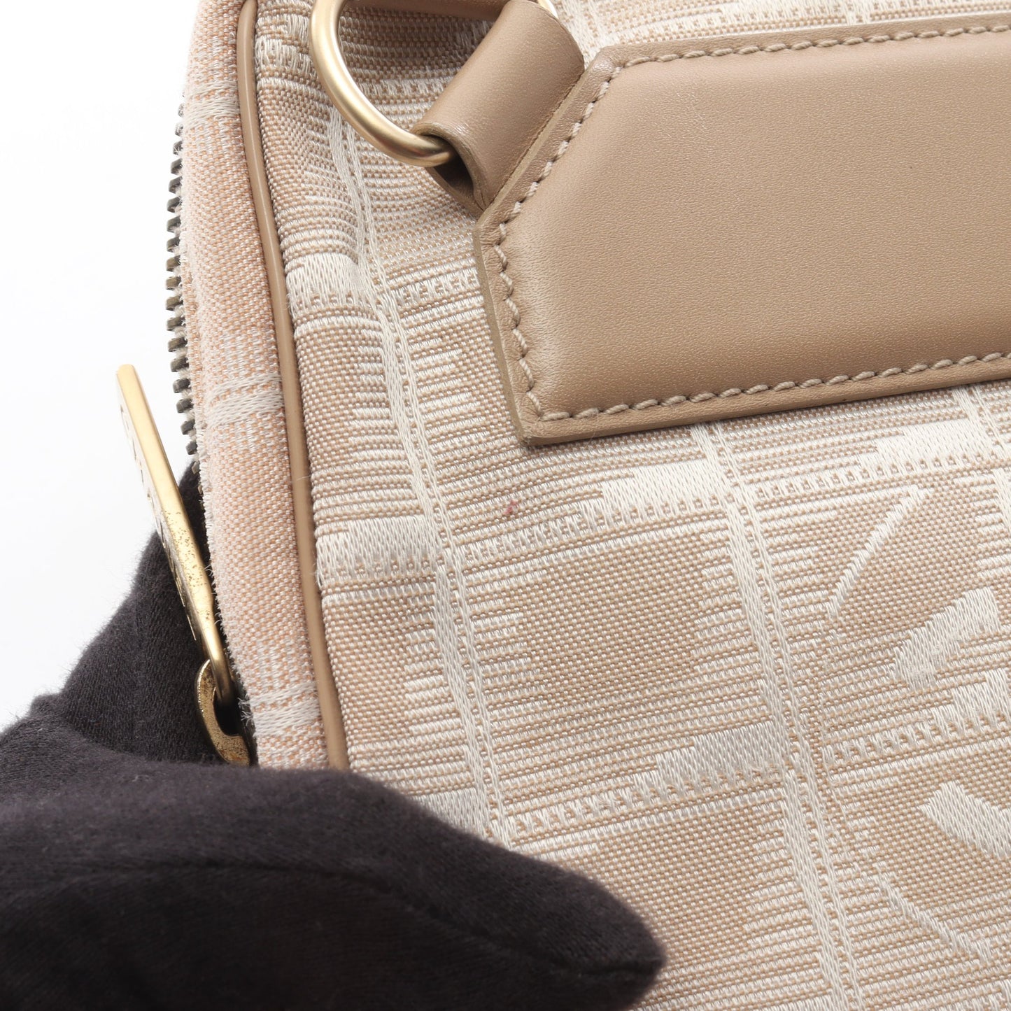 ニュートラベルライン ショルダーバッグ ナイロンキャンバス レザー ベージュ シルバー金具 シャネル バッグ CHANEL