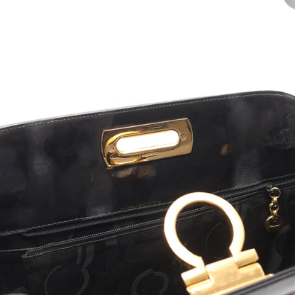 ガンチーニ チェーンショルダーバッグ エナメルレザー ブラック サルヴァトーレフェラガモ バッグ Salvatore Ferragamo