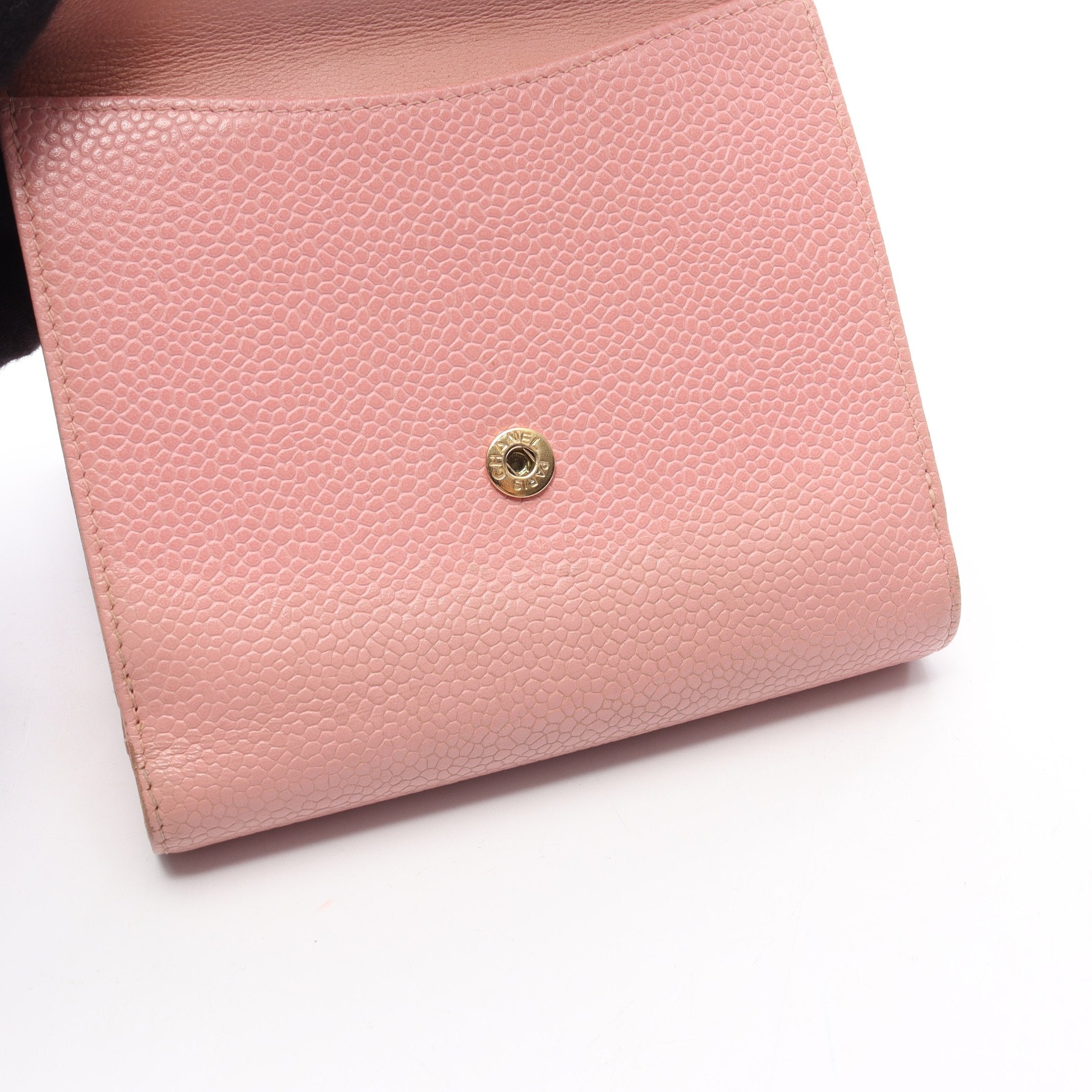 シャネル CHANEL 二つ折り 財布 ココマーク ピンク キャビアスキン