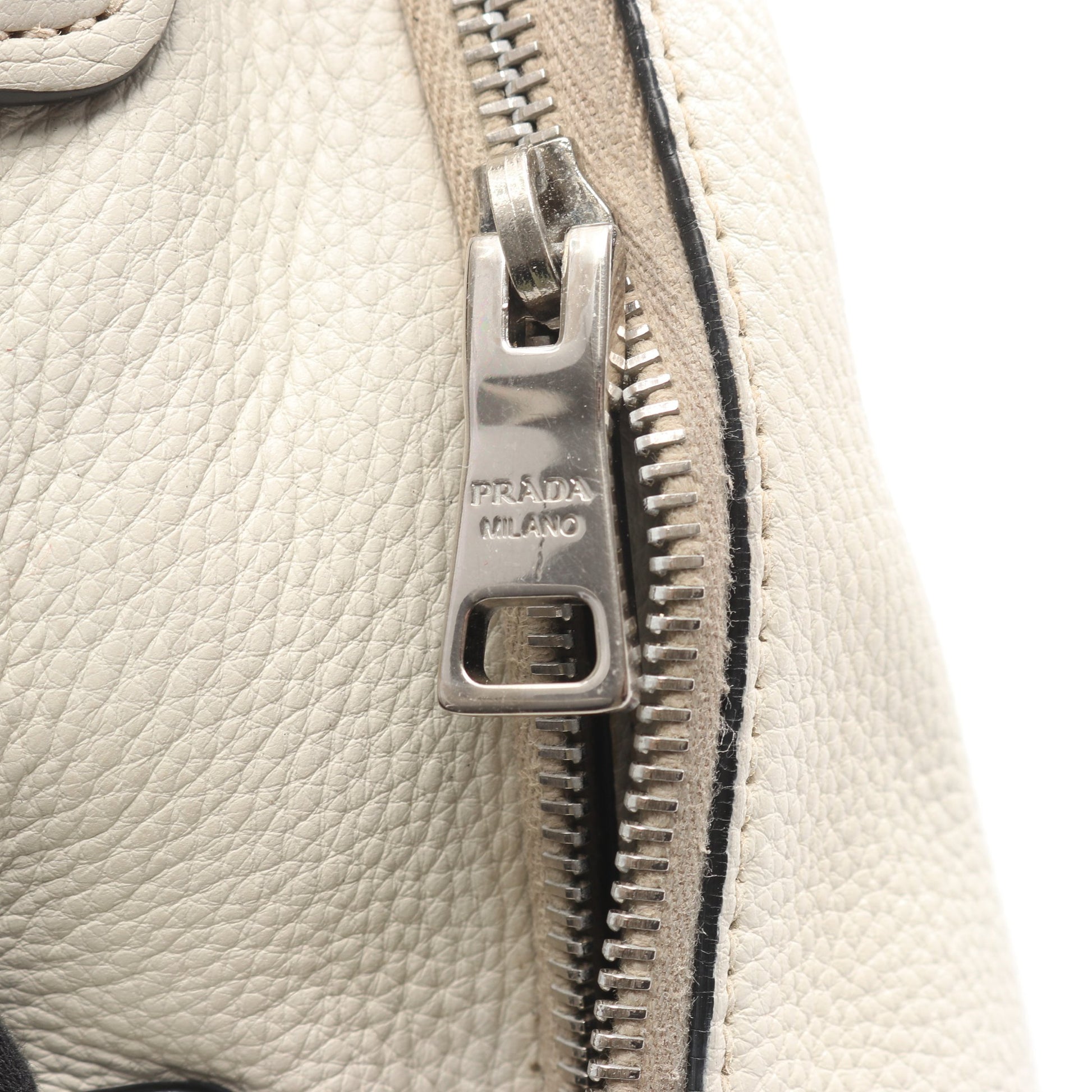 ハンドバッグ レザー オフホワイト 2WAY プラダ バッグ PRADA
