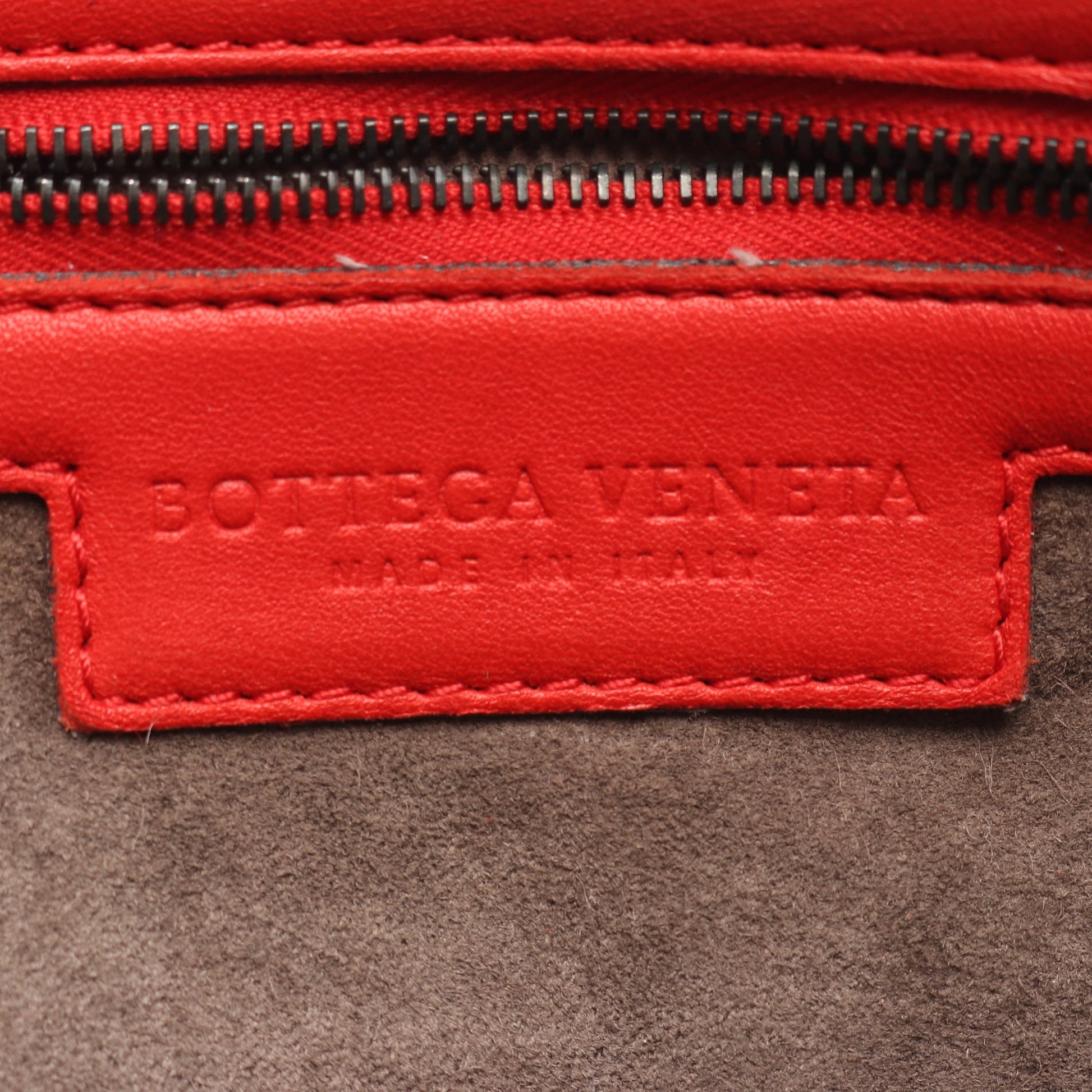 ノディーニ イントレチャート ショルダーバッグ レザー レッド ボッテガヴェネタ バッグ BOTTEGA VENETA