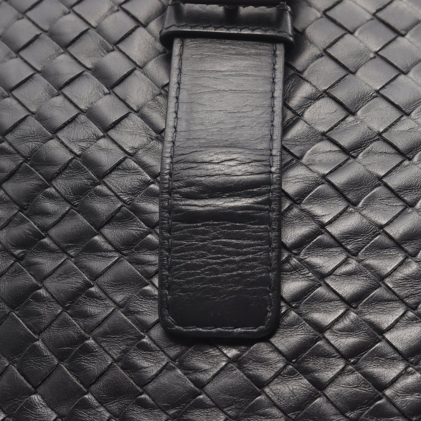 イントレチャート ハンドバッグ トートバッグ レザー ブラック ボッテガヴェネタ バッグ BOTTEGA VENETA
