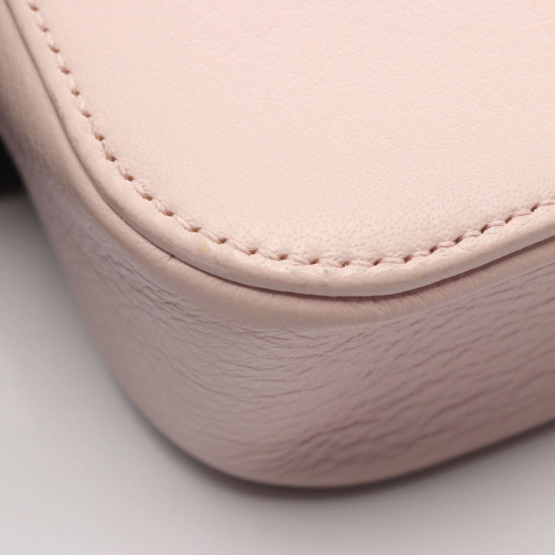 EVERYDAY CAMERA BAG XS エブリデイ カメラバッグ ショルダーバッグ レザー ライトピンク バレンシアガ バッグ BALENCIAGA