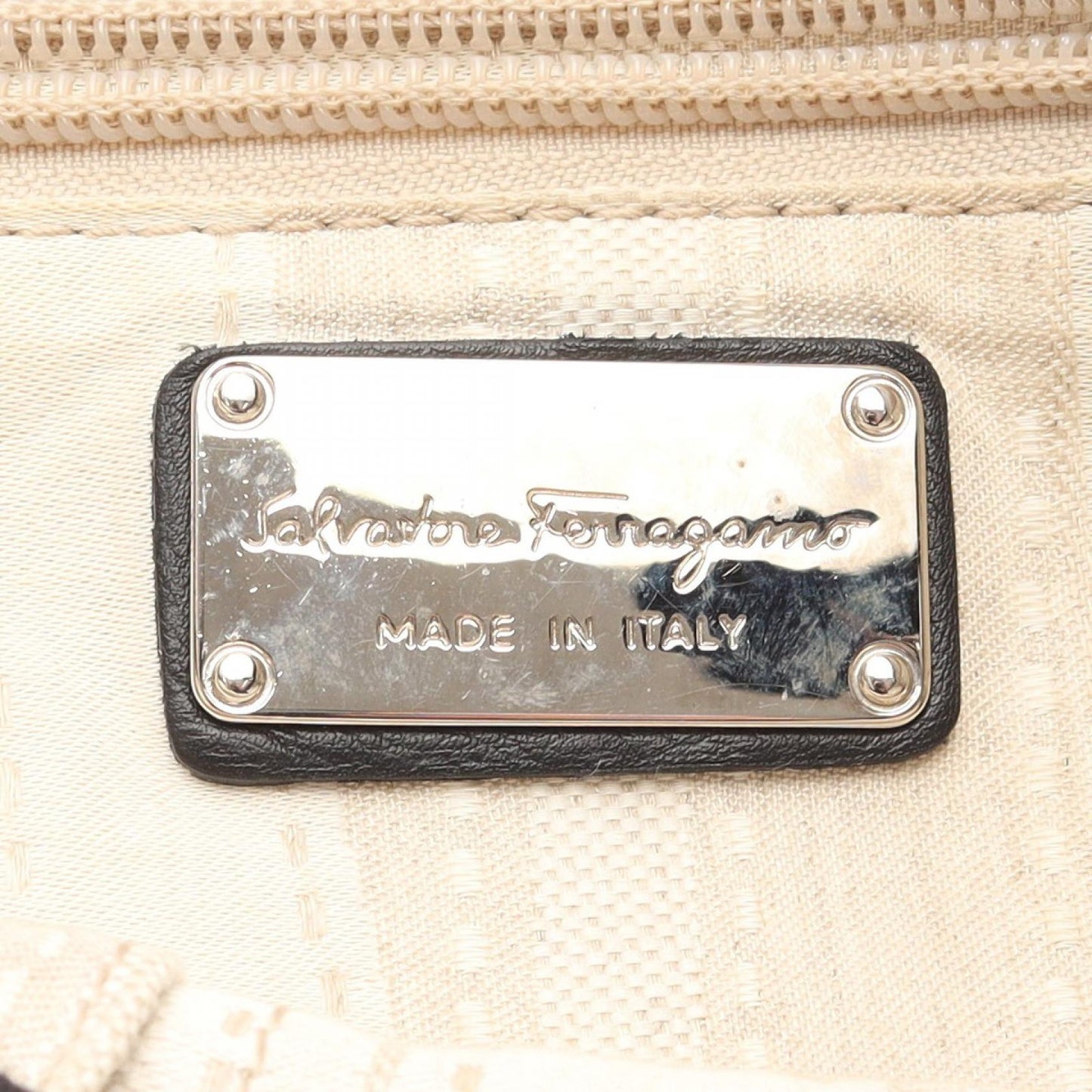 ガンチーニ ハンドバッグ トートバッグ レザー ブラック スタッズ サルヴァトーレフェラガモ バッグ Salvatore Ferragamo
