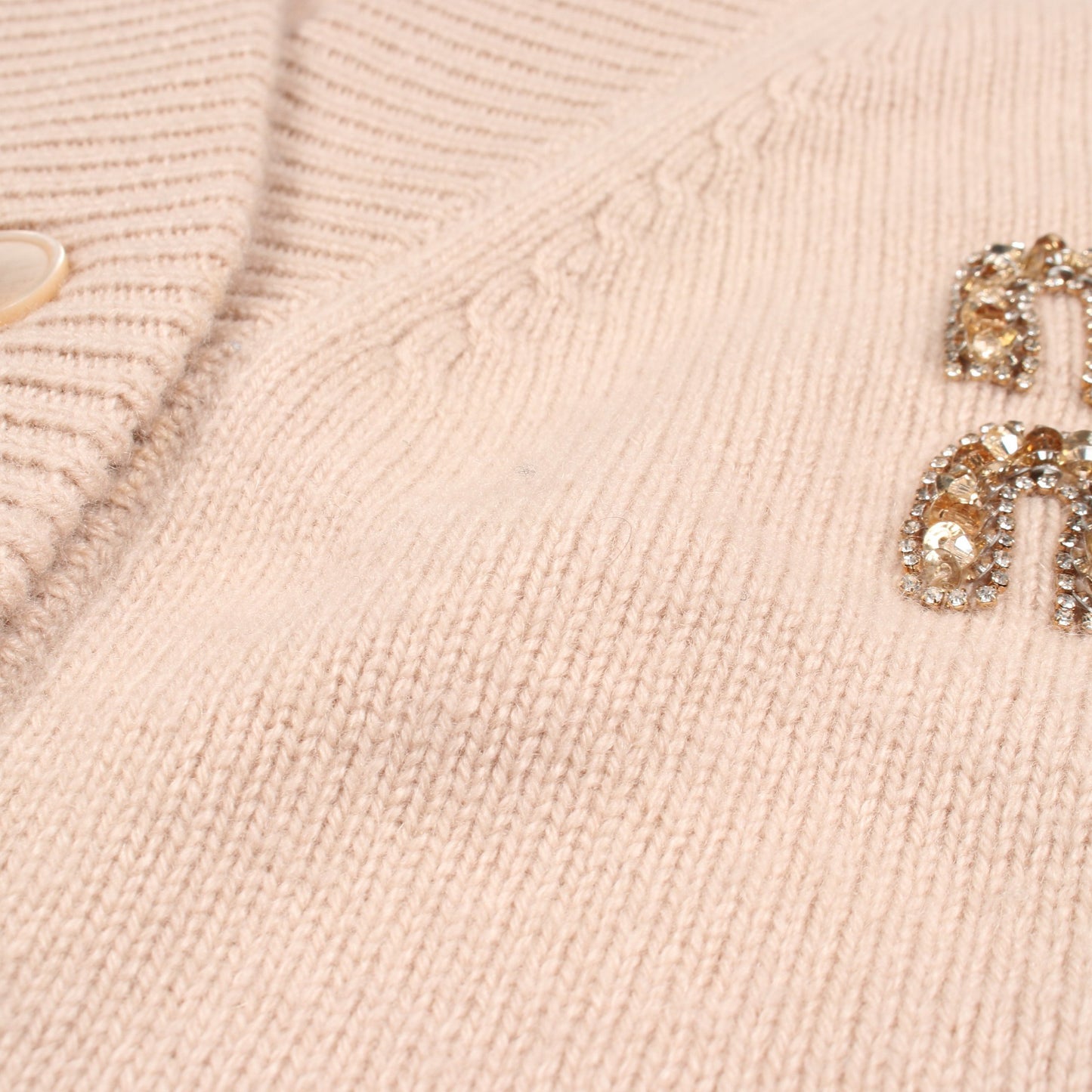 カーディガン カシミヤ ピンクベージュ ビジュー ミュウミュウ トップス miu miu
