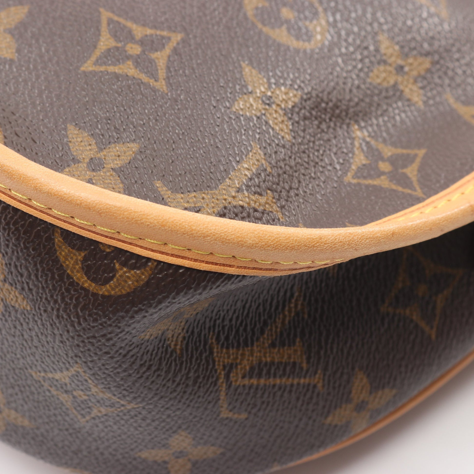 メニルモンタンPM モノグラム ショルダーバッグ PVC レザー ブラウン ルイヴィトン バッグ LOUIS VUITTON