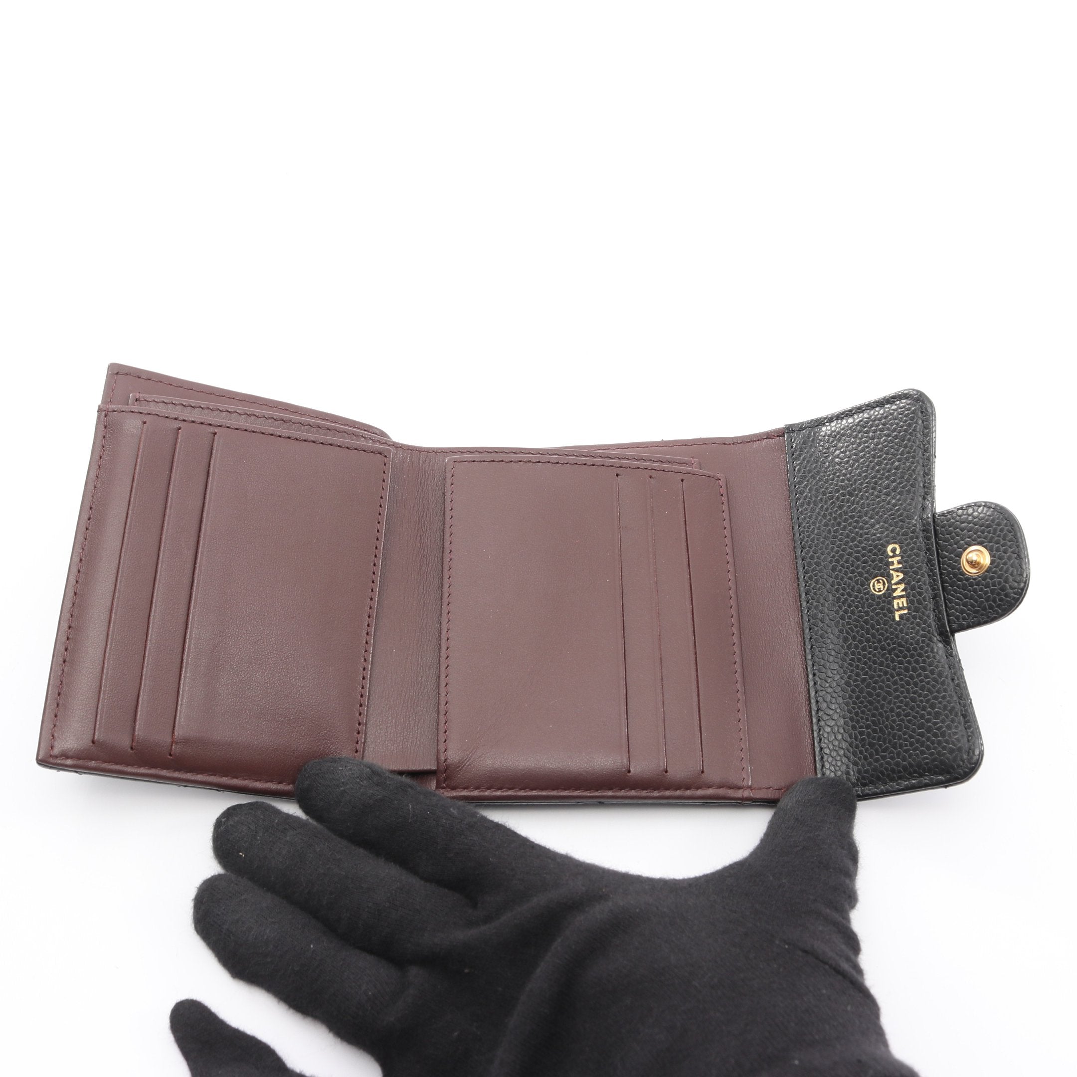 クラシック スモール フラップ ウォレット 三つ折り財布 クラシック スモール フラップ ウォレット 三つ折り財布