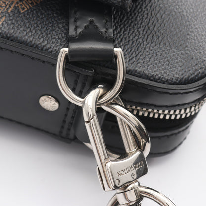 トリオ メッセンジャー ダミエグラフィット アニマルプリント ショルダーバッグ PVC レザー ブラック ルイヴィトン バッグ LOUIS VUITTON
