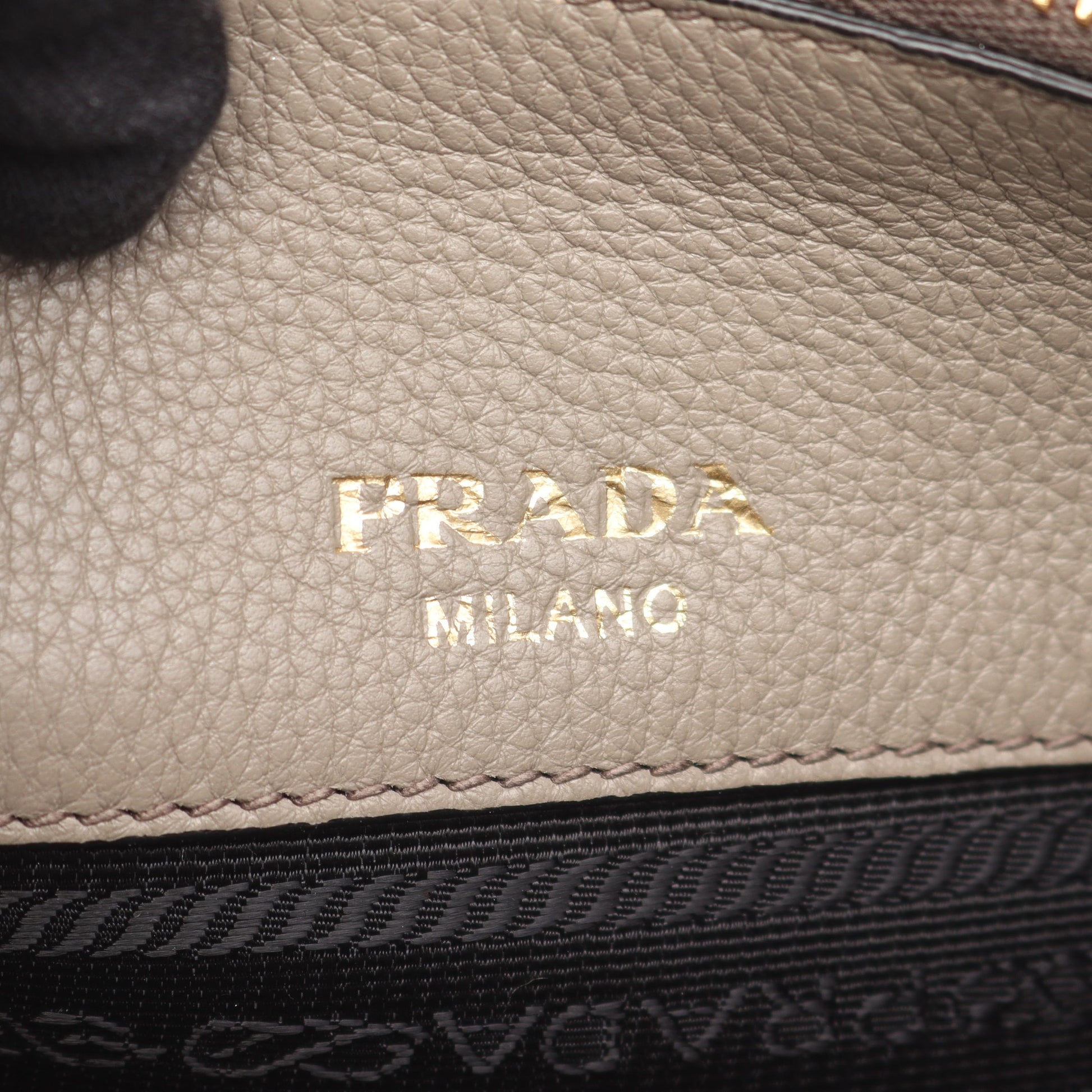 ヴィッテロダイノ ハンドバッグ レザー グレーベージュ 2WAY プラダ バッグ PRADA