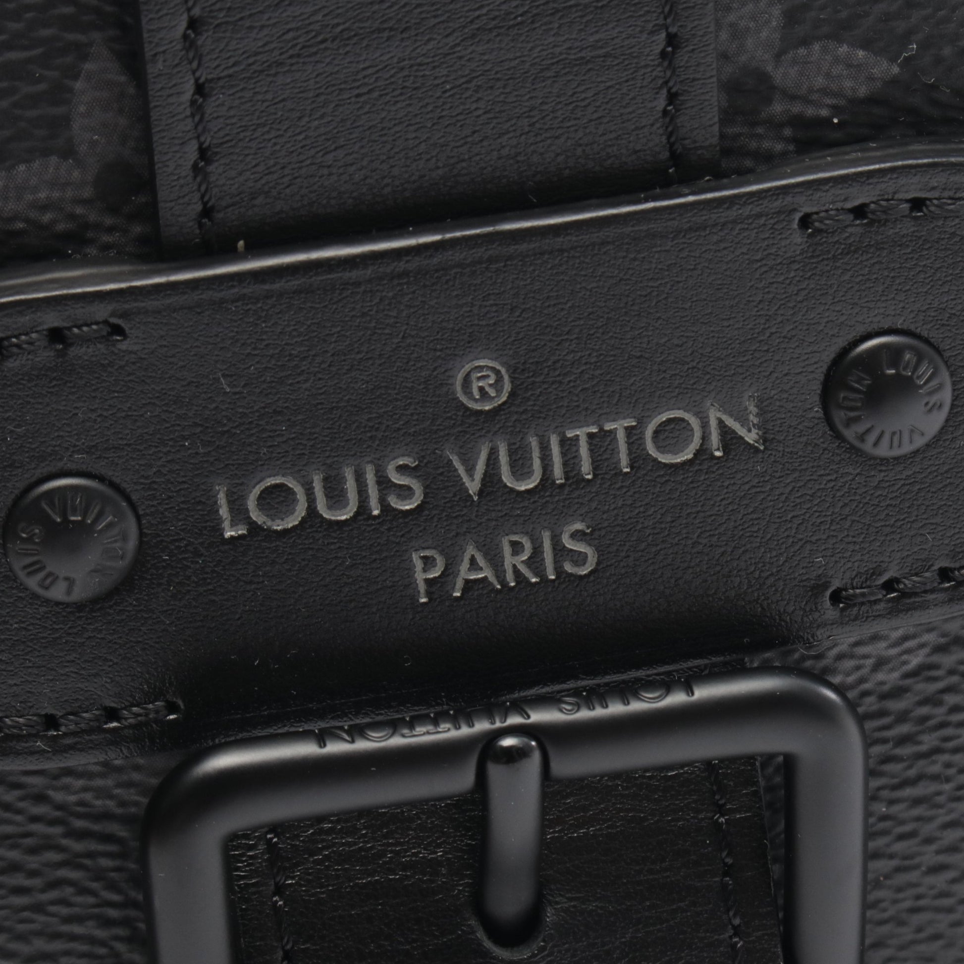 ソミュール メッセンジャー モノグラムエクリプス ショルダーバッグ PVC レザー ブラック ルイヴィトン バッグ LOUIS VUITTON
