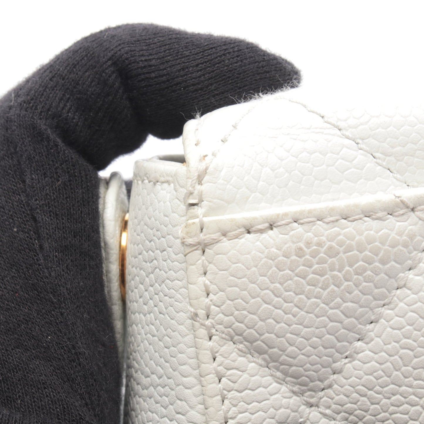 マトラッセ ワンショルダーバッグ キャビアスキン ホワイト ゴールド金具 シャネル バッグ CHANEL