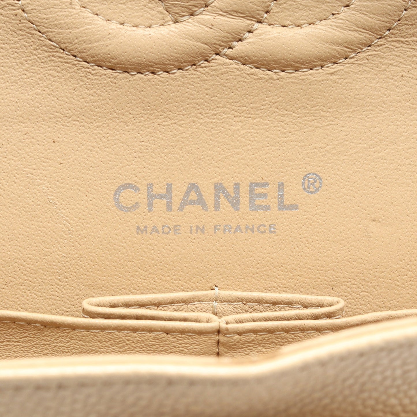 マトラッセ Wフラップ Wチェーンショルダーバッグ キャビアスキン ライトベージュ シルバー金具 シャネル バッグ CHANEL