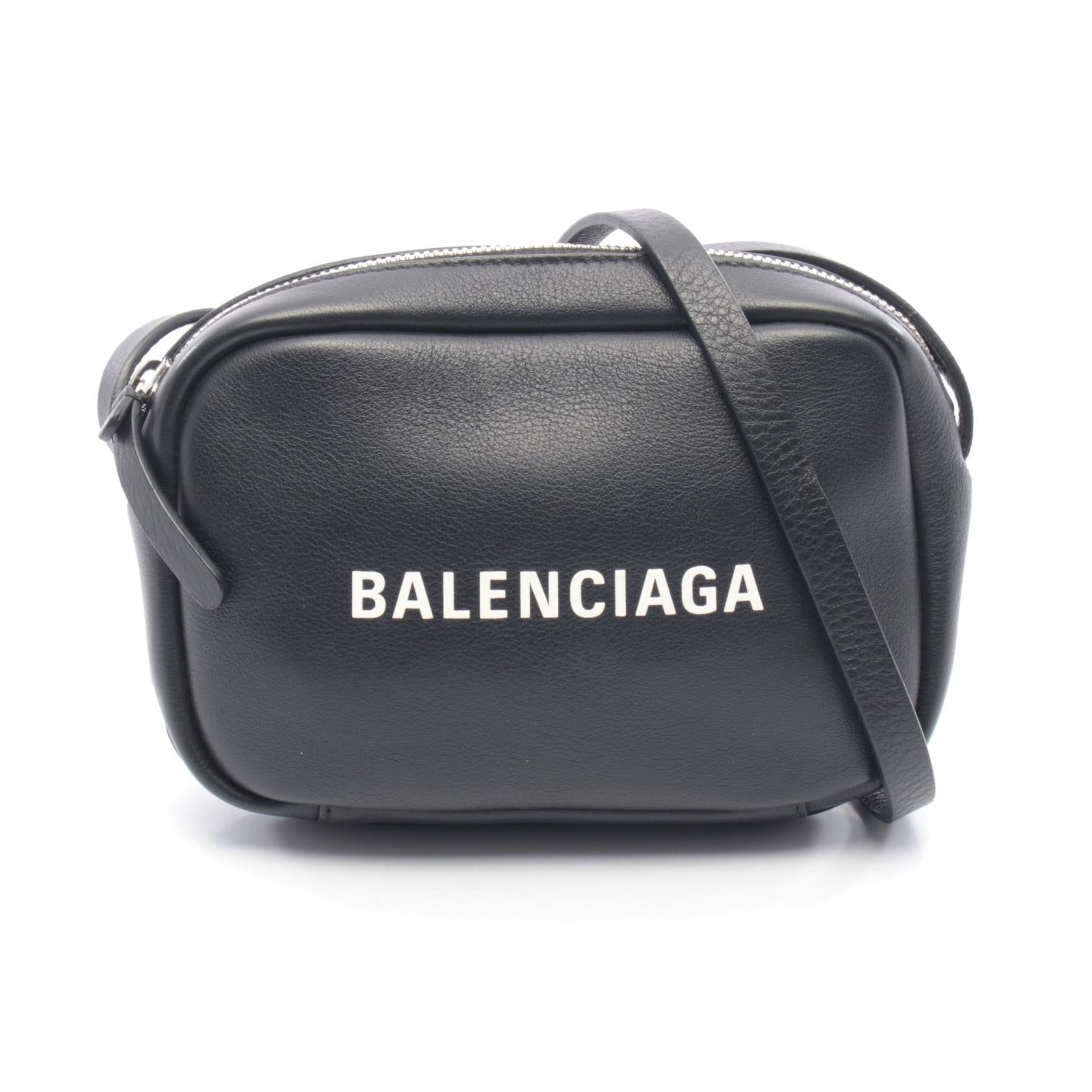 EVERYDAY CAMERA BAG XS エブリデイ カメラバッグ ショルダーバッグ レザー ブラック バレンシアガ バッグ BALENCIAGA