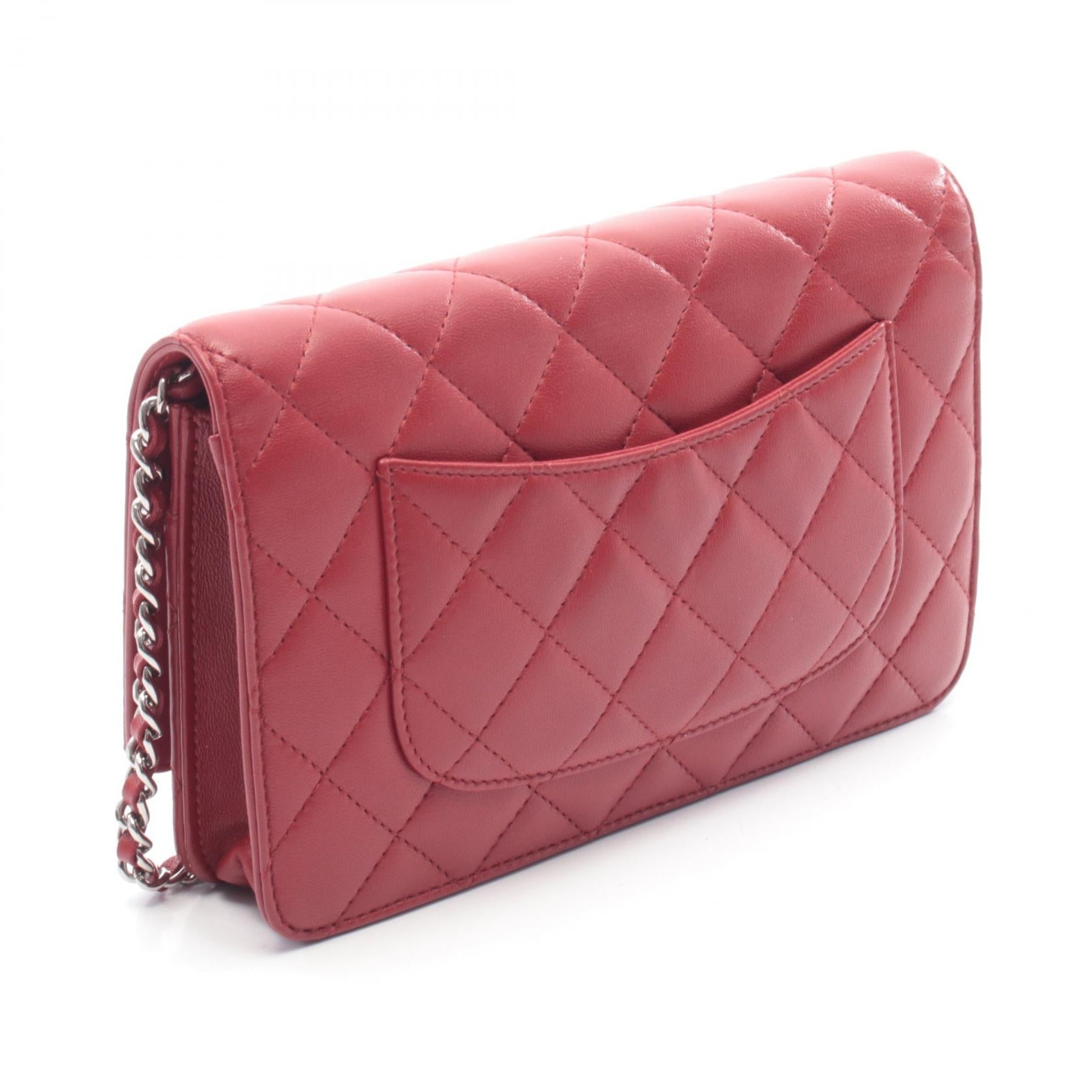 マトラッセ チェーンウォレット ラムスキン レッド シルバー金具