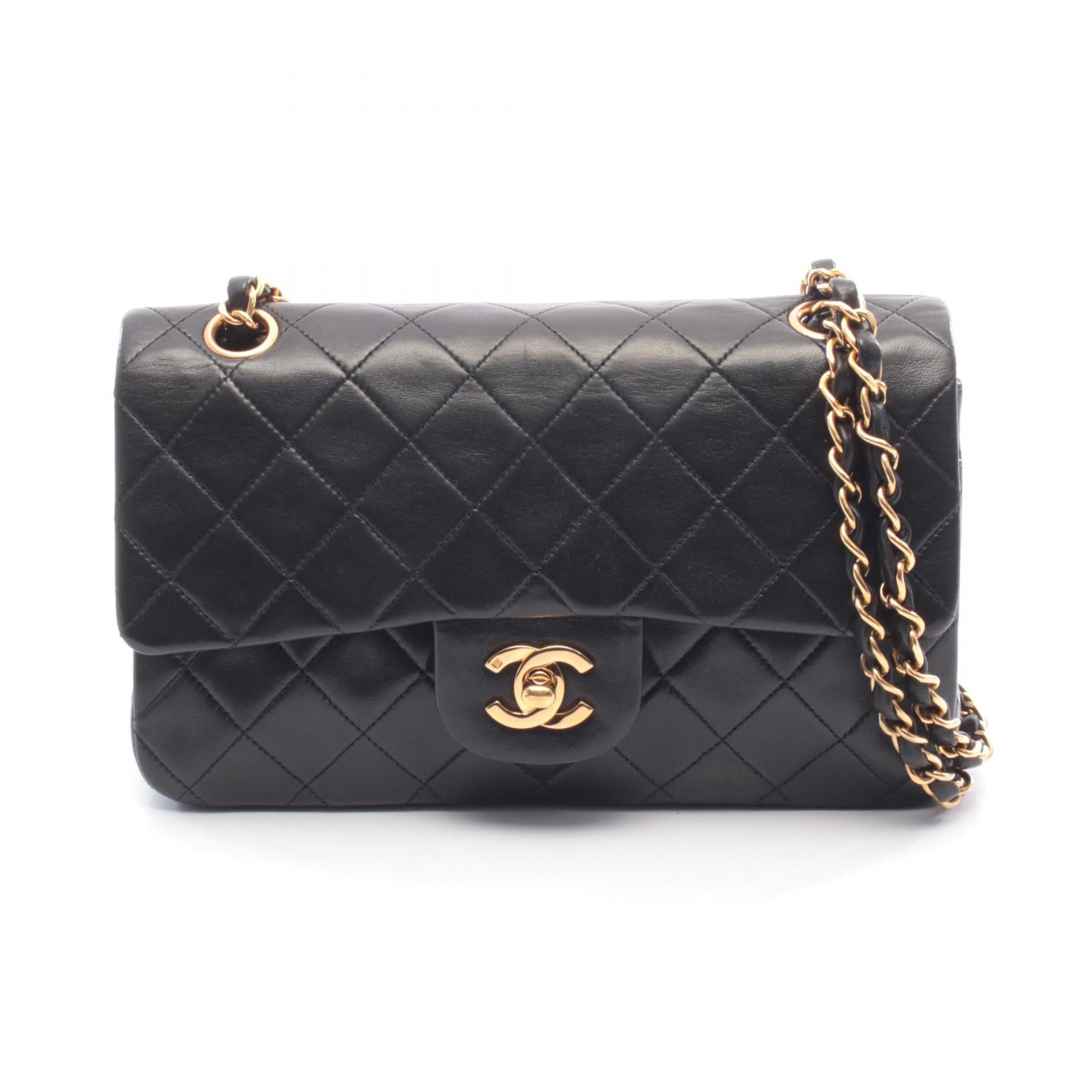 マトラッセ Wフラップ Wチェーンショルダーバッグ ラムスキン ブラック ゴールド金具 シャネル バッグ CHANEL
