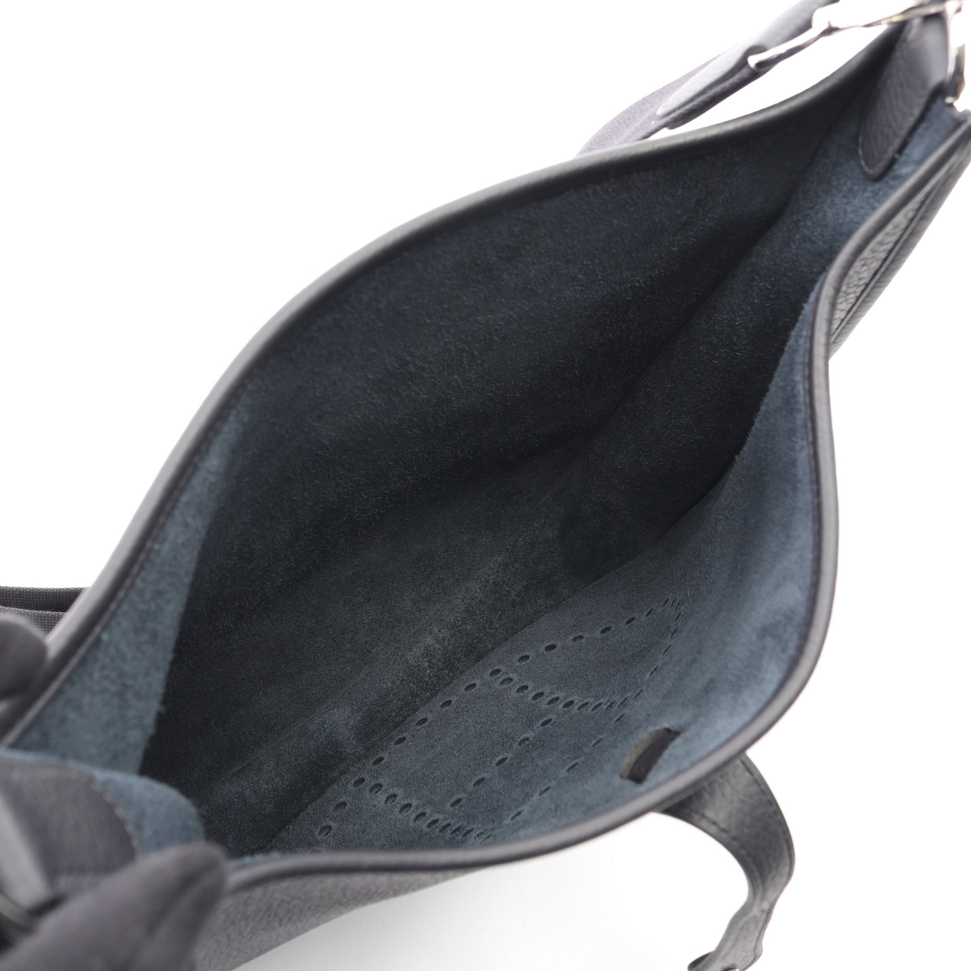 エヴリン 3 トロワ PM キャバン ショルダーバッグ トリヨンクレマンス ダークネイビー シルバー金具 K刻印 エルメス バッグ HERMES