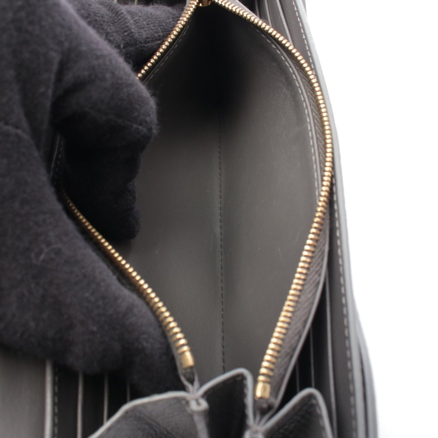 ラージフラップウォレット 二つ折り長財布 レザー グレー セリーヌ 財布・小物 CELINE
