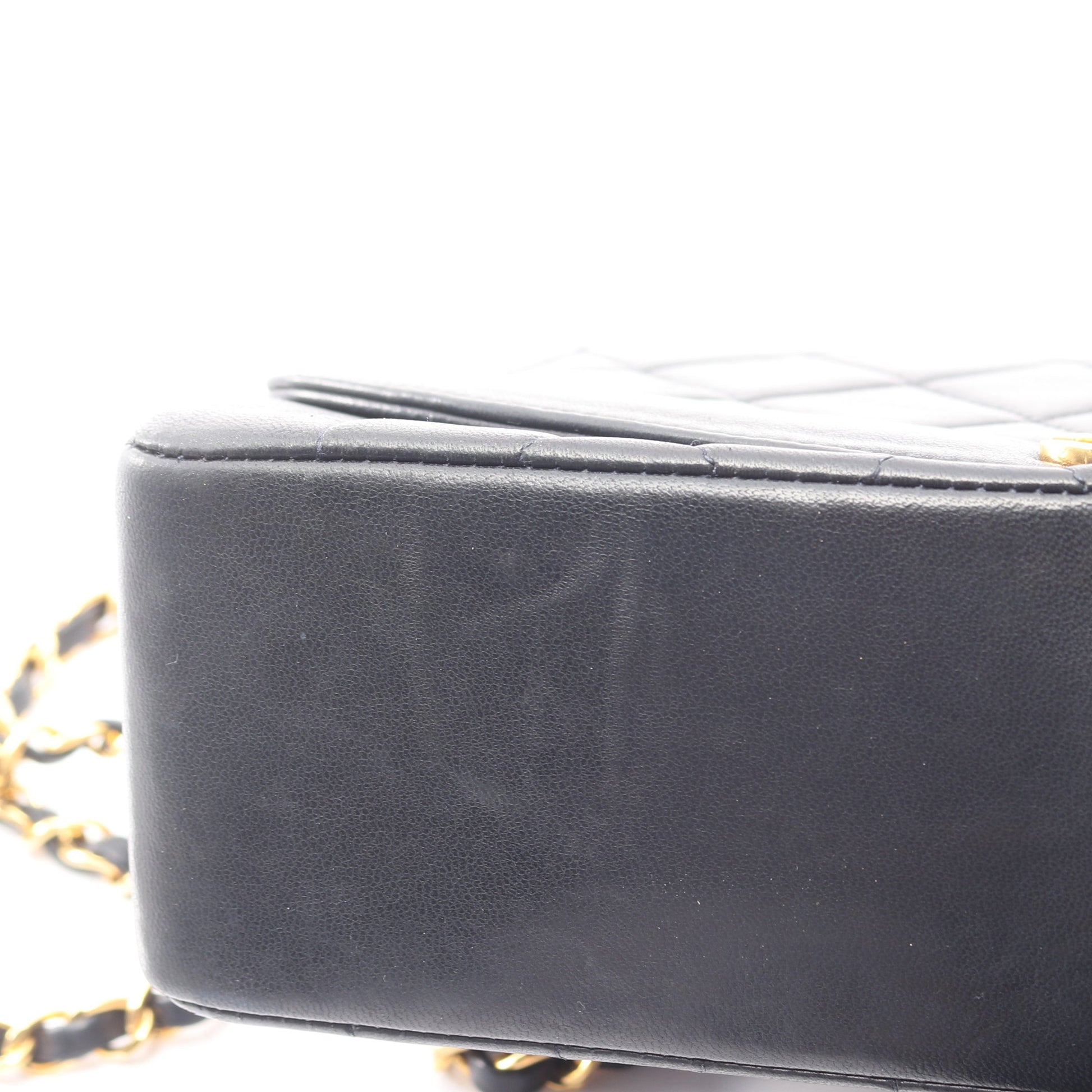 マトラッセ ダイアナフラップ チェーンショルダーバッグ ラムスキン ブラック ゴールド金具 シャネル バッグ CHANEL