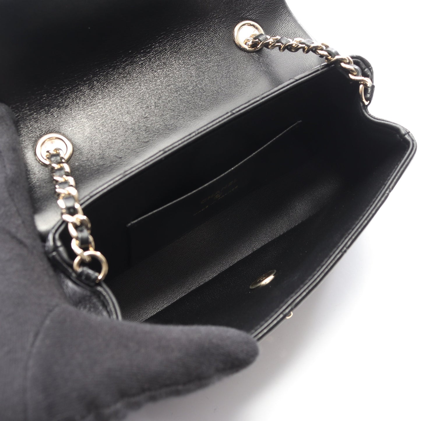 マトラッセ ミニ チェーンショルダーバッグ ラムスキン ブラック ゴールド金具 シャネル バッグ CHANEL