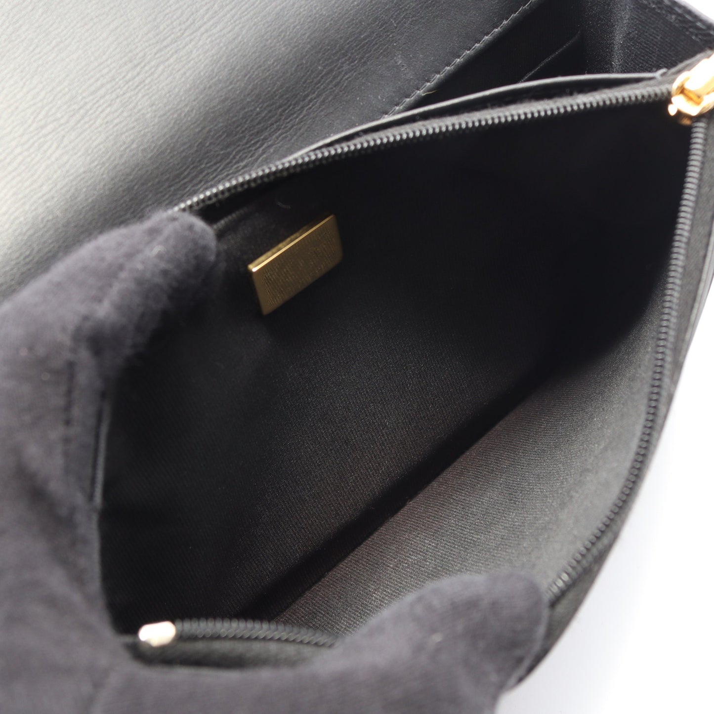 マトラッセ チェーンウォレット キャビアスキン ブラック ゴールド金具 シャネル