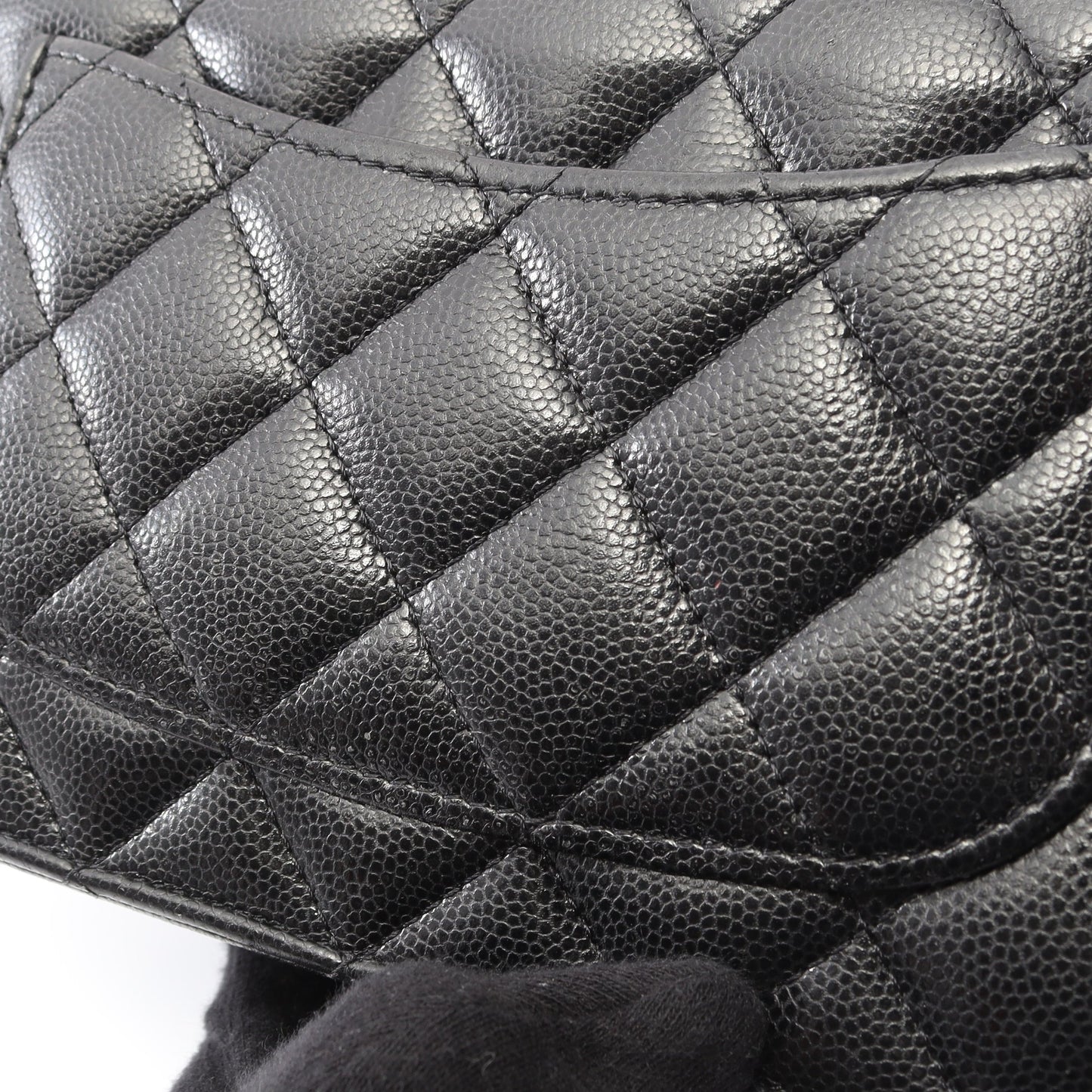 マトラッセ チェーンウォレット キャビアスキン ブラック ゴールド金具 シャネル