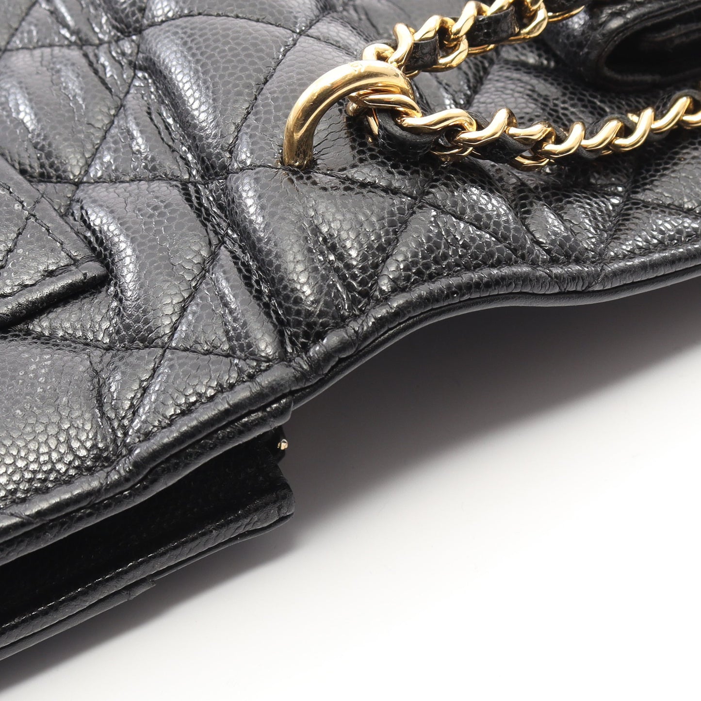 マトラッセ チェーンウォレット キャビアスキン ブラック ゴールド金具 シャネル