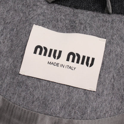 ブルゾン ジャケット ロゴ ウール グレー ベージュ 襟付き ミュウミュウ アウター miu miu