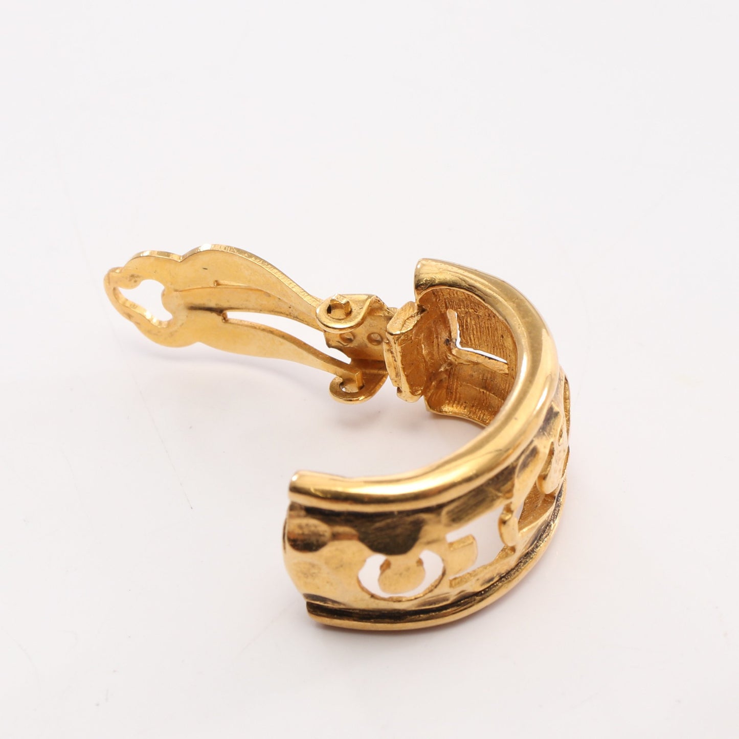 ロゴ イヤリング GP ゴールド ヴィンテージ シャネル アクセサリー CHANEL