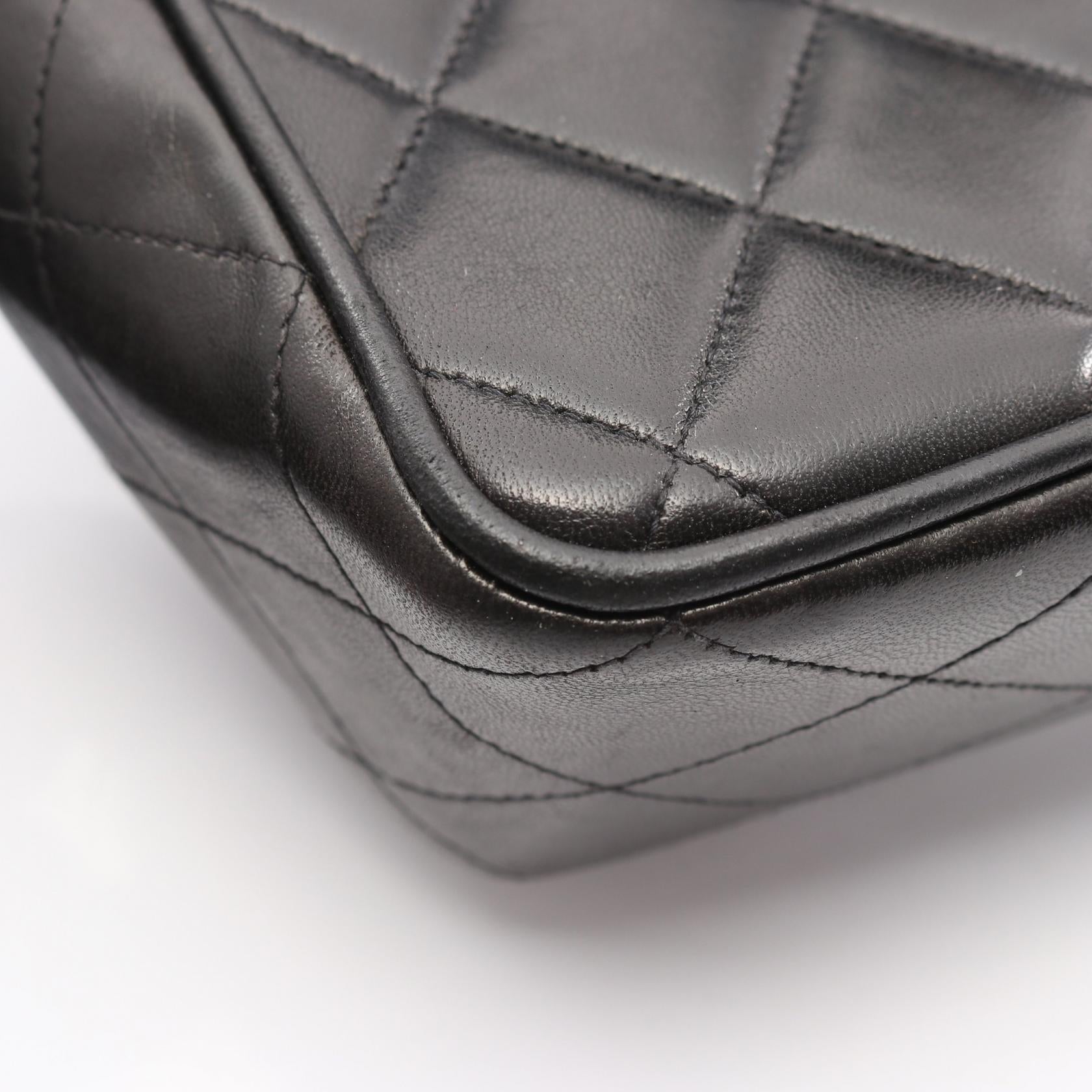 デカマトラッセ30 シングルフラップ Wチェーンショルダーバッグ ラムスキン ブラック ゴールド金具 シャネル バッグ CHANEL