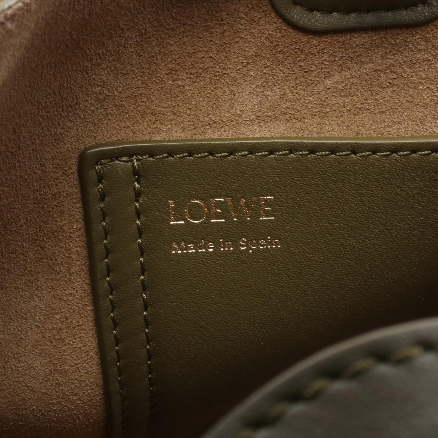 ペブル バケットバッグ ミニ 2WAY ハンドバッグ レザー カーキグリーン 別売りショルダーストラップ付き ロエベ バッグ LOEWE