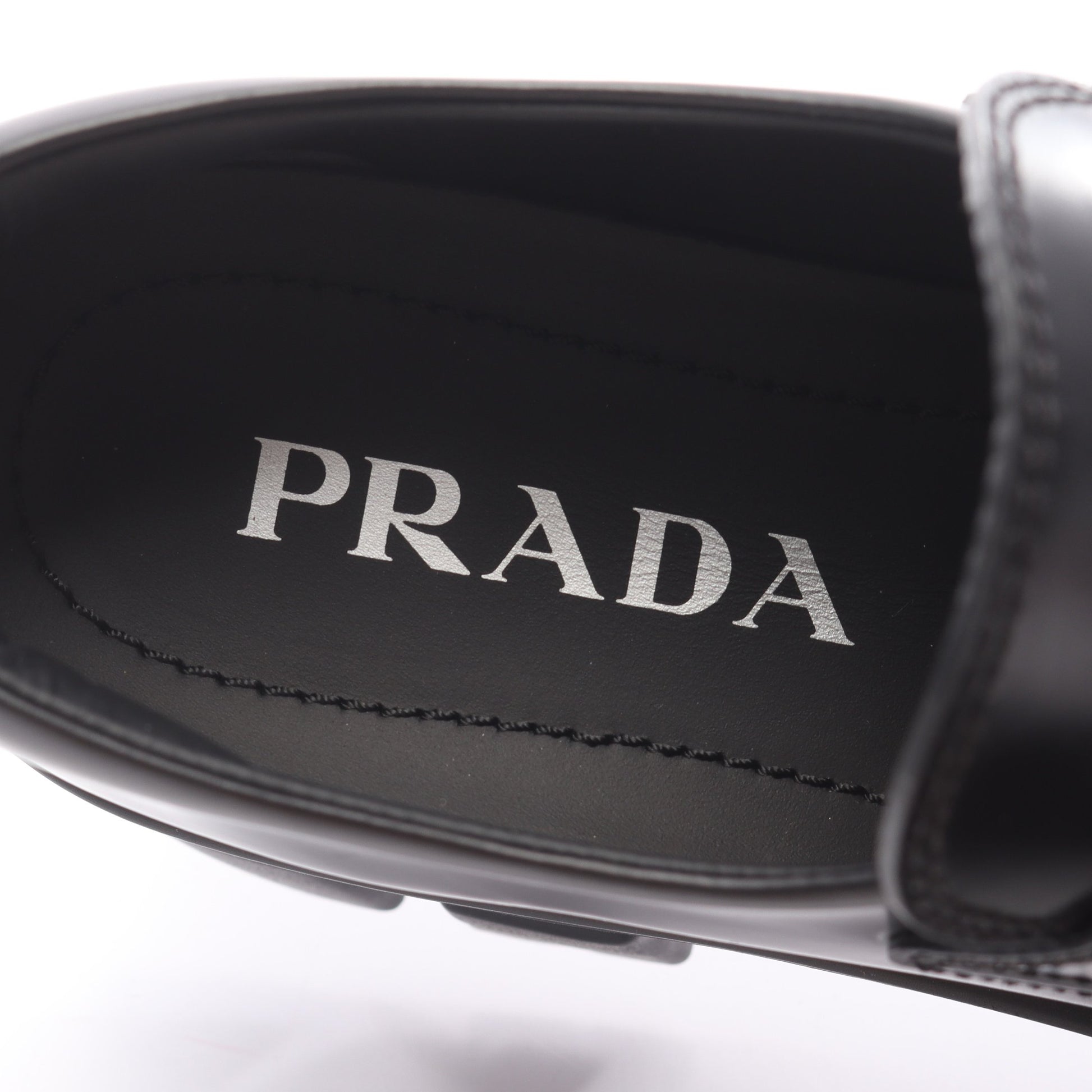 モノリス ブラッシュドレザー ローファー レザー ブラック プラダ シューズ PRADA