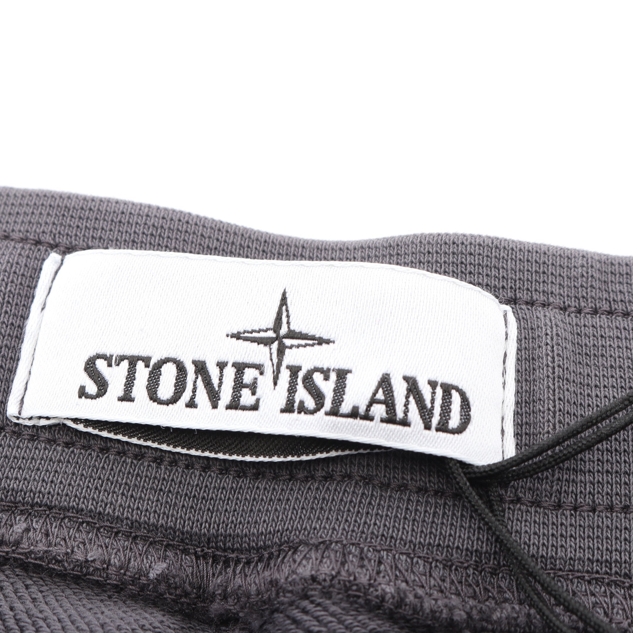 ストーンアイランド　ハーフスウェットパンツ STONE ISLAND（ストーン アイランド） ハーフパンツ 6200011 ORGANIC