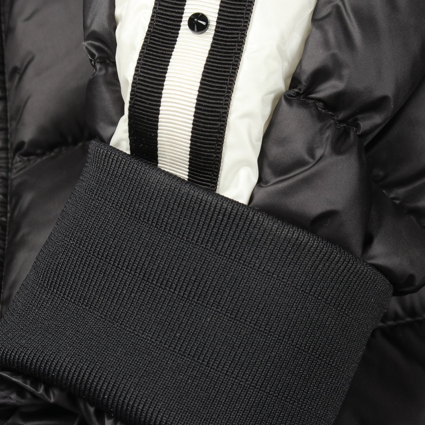 STELLAIRE ダウンジャケット ナイロン ブラック フード付き モンクレール アウター MONCLER