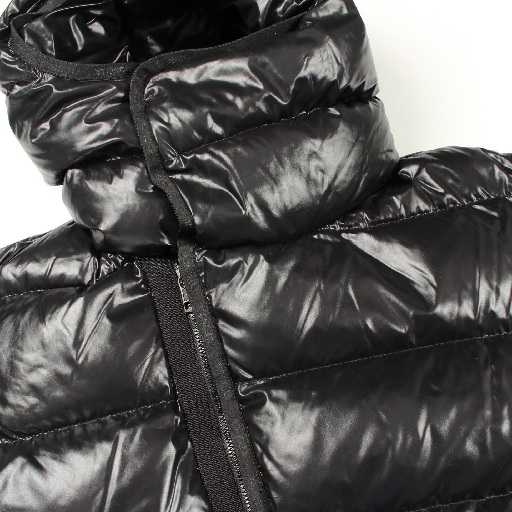 NEUVIC ダウンジャケット ナイロン ブラック フード付き モンクレール アウター MONCLER