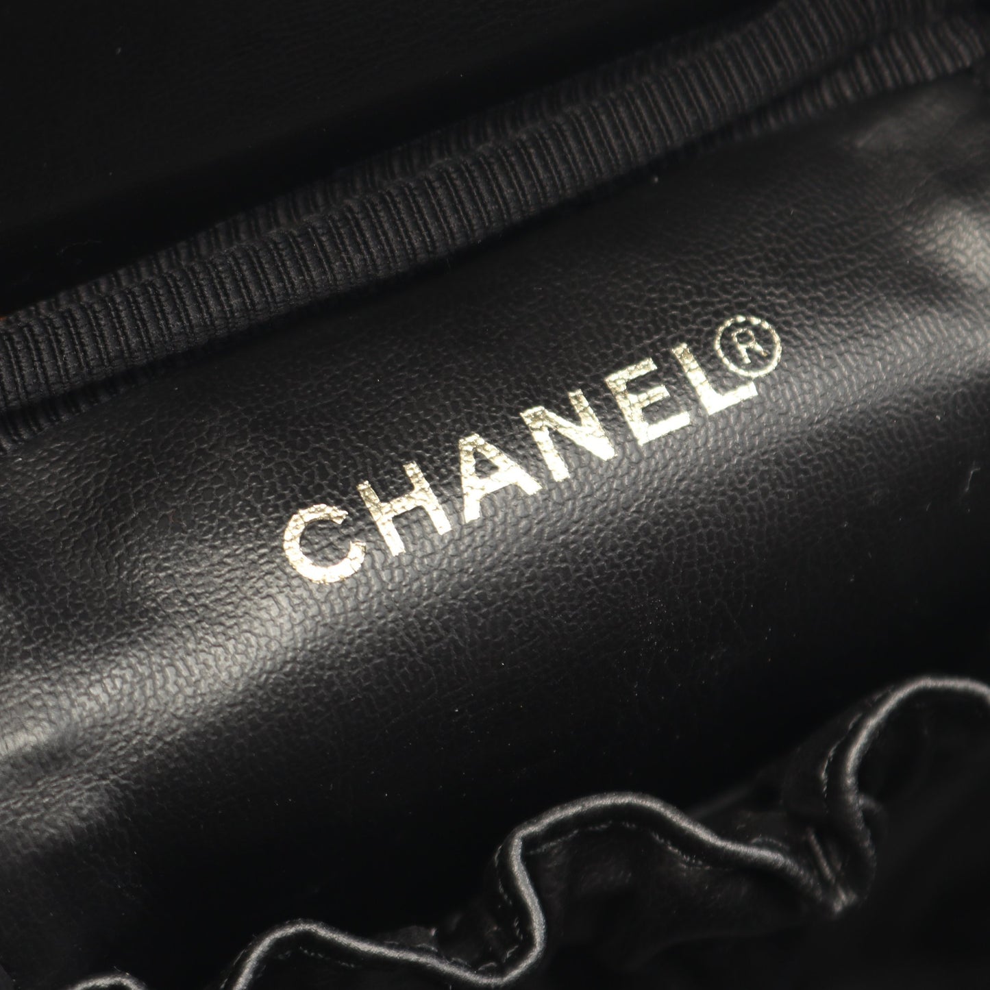ココマーク ハンドバッグ バニティバッグ キャビアスキン ブラック ゴールド金具 シャネル バッグ CHANEL
