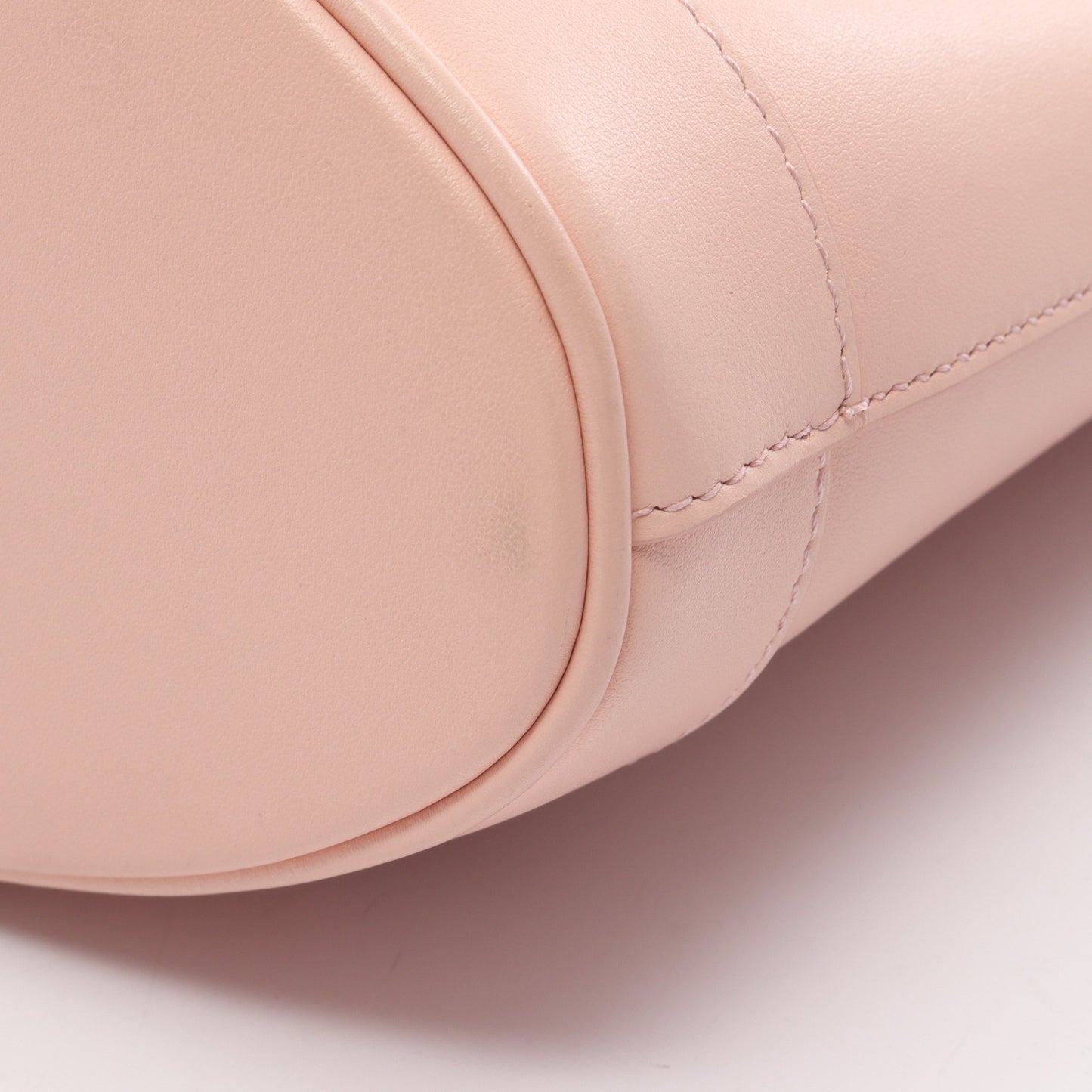 ショルダーバッグ トートバッグ レザー ピンク サルヴァトーレフェラガモ バッグ Salvatore Ferragamo