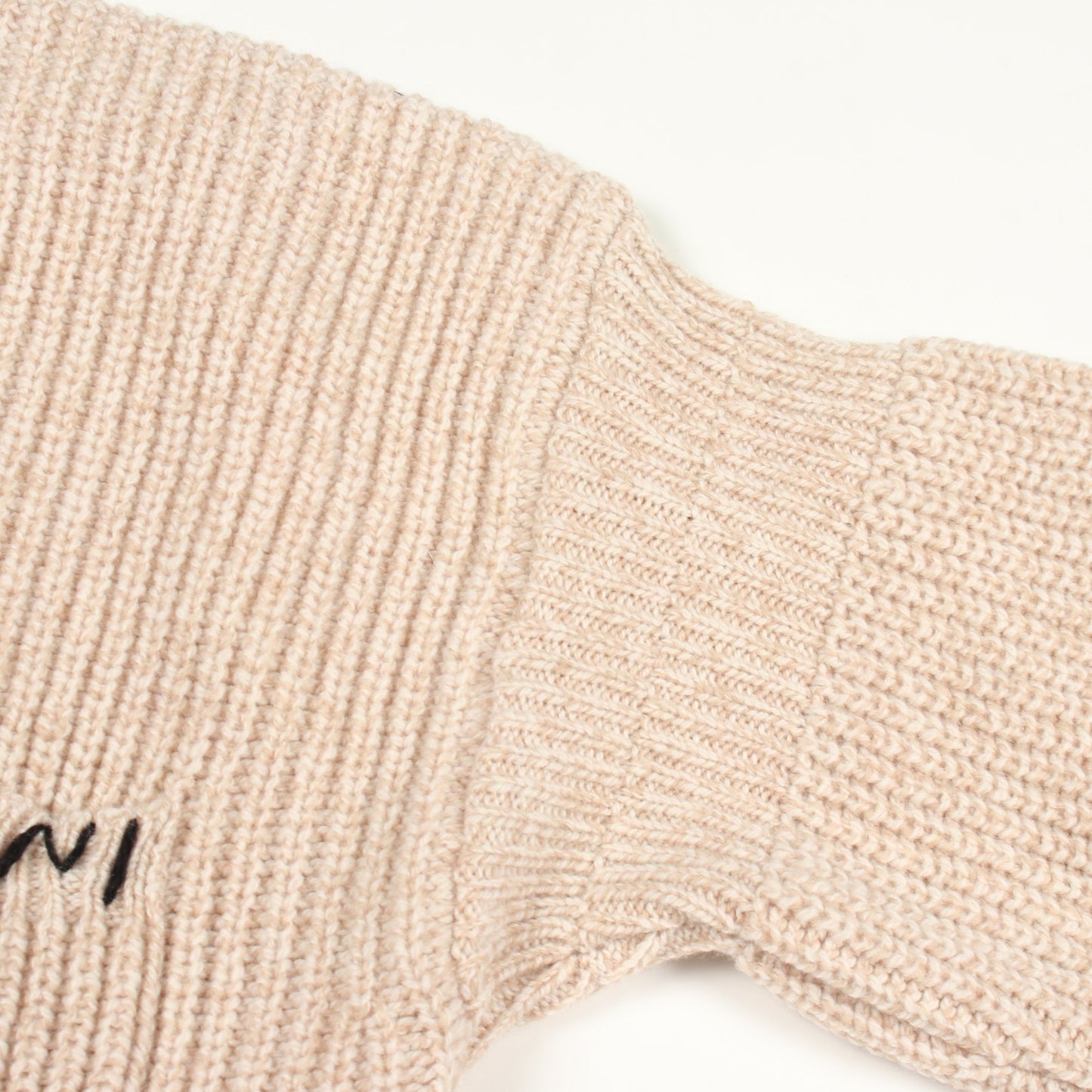 ハイネック ニット ウール ベージュ ブラック マルニ トップス MARNI