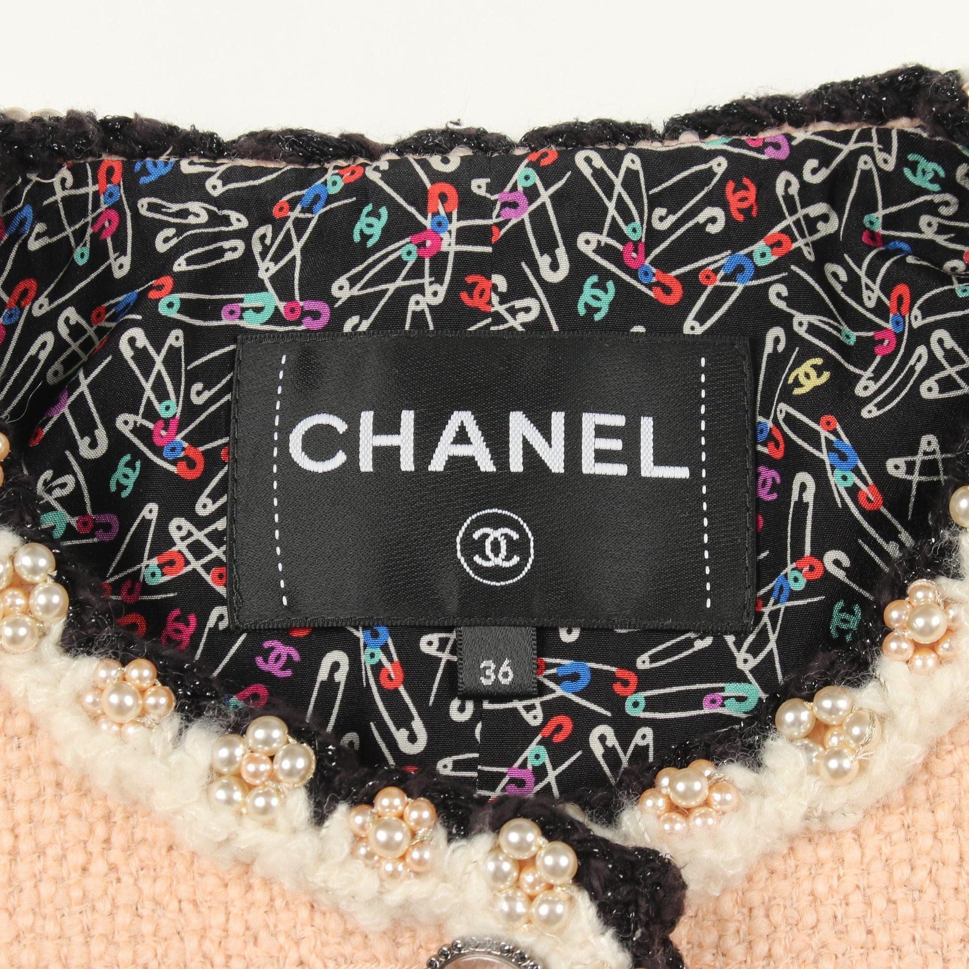 ツイード ノーカラージャケット ウール ピンクベージュ シャネル アウター CHANEL