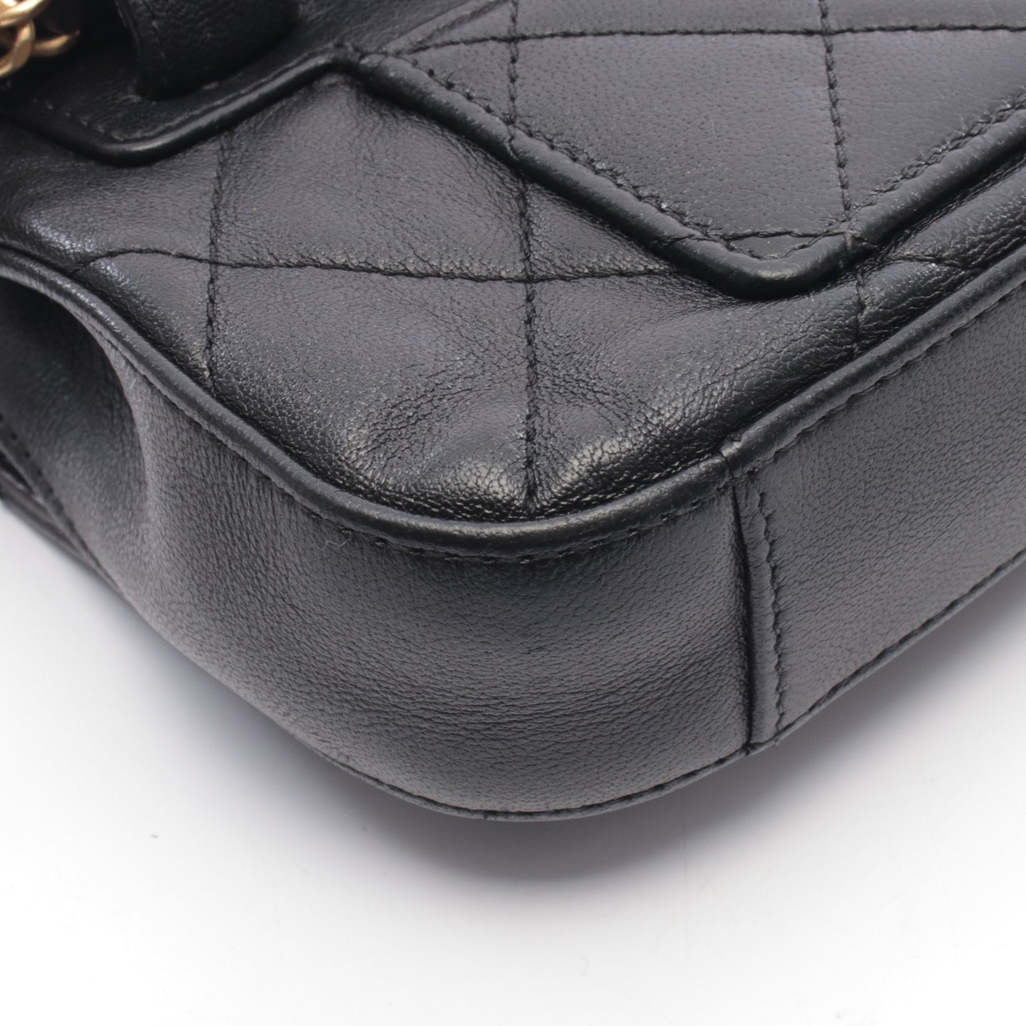 CHANEL19 ウエストバッグ ラムスキン ブラック ゴールド金具 シャネル バッグ CHANEL