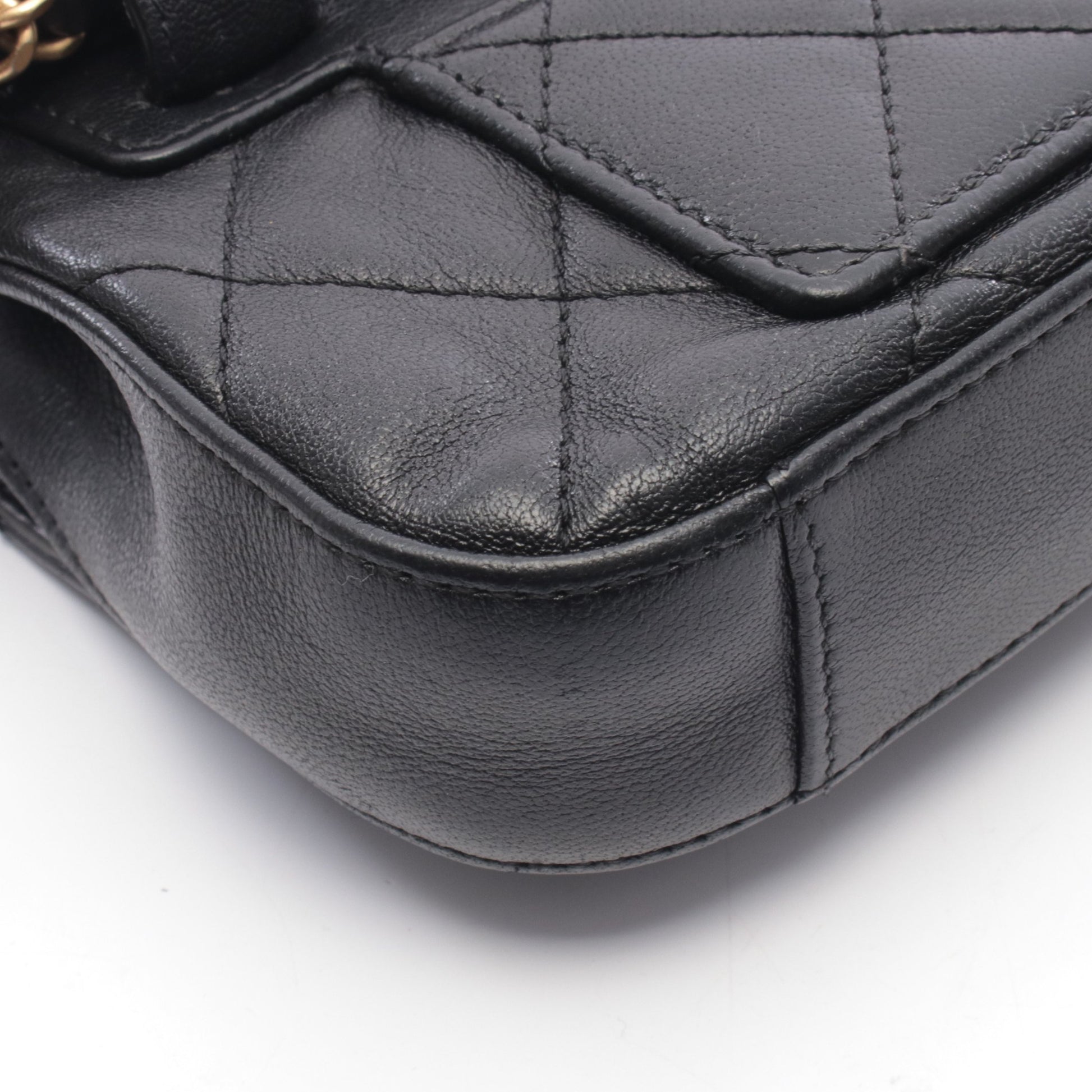 CHANEL19 ウエストバッグ ラムスキン ブラック ゴールド金具 シャネル バッグ CHANEL