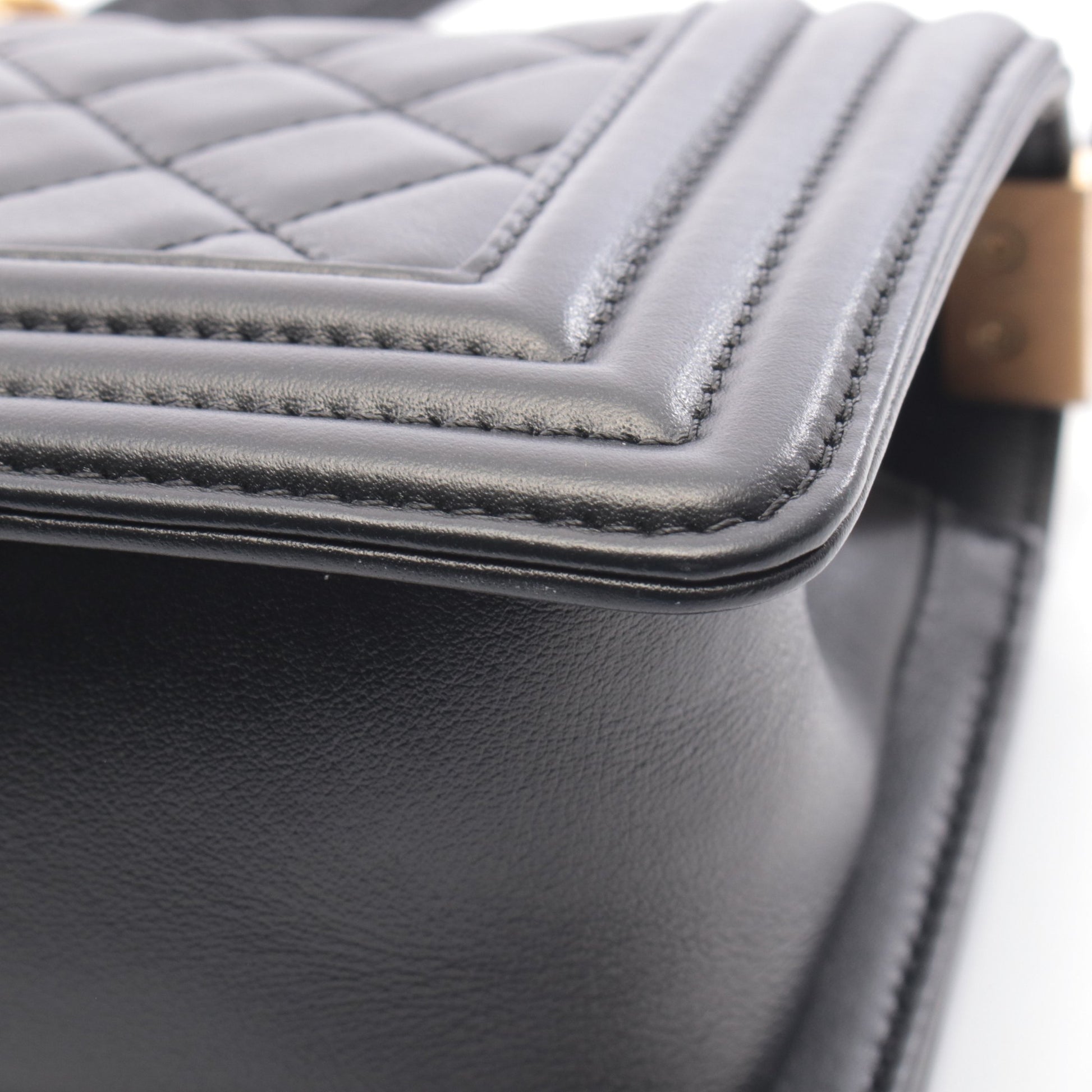 ボーイシャネル スモール チェーンショルダーバッグ ラムスキン ブラック ゴールド金具 シャネル バッグ CHANEL